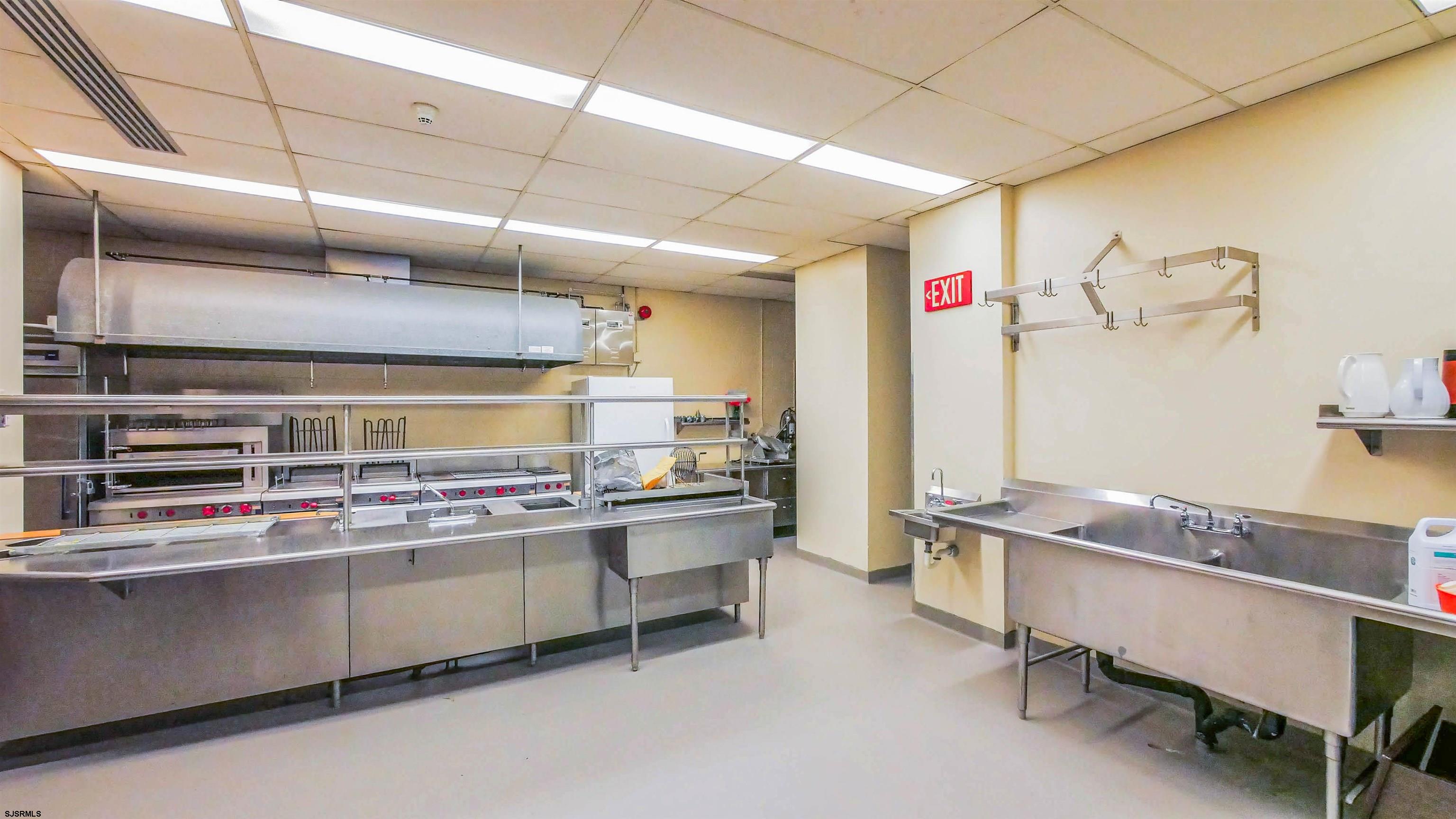 Atlantic City, New Jersey 08406, United States, 2 Bedrooms Bedrooms, ,2 BathroomsBathrooms,Residential,Active,195560