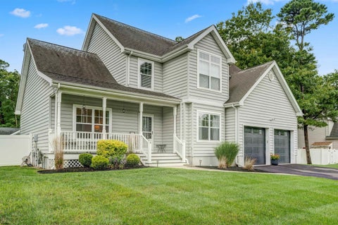 Photo of 8 Edwards Ct, Little Egg Harbor, NJ 08087 (MLS # 612141)