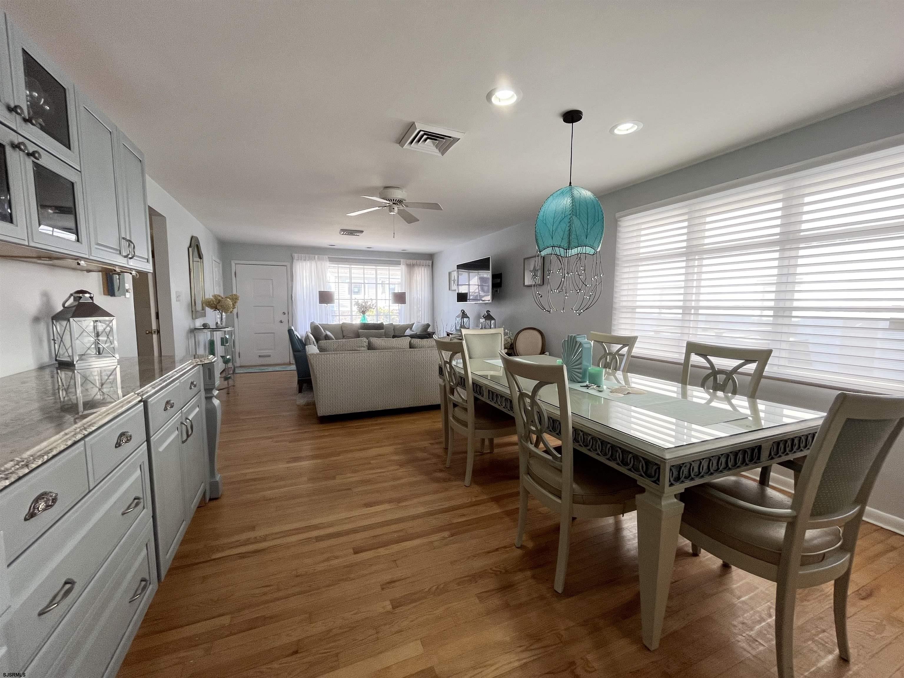 Longport, New Jersey 08403, United States, 3 Bedrooms Bedrooms, ,2 BathroomsBathrooms,Residential,Active,2840