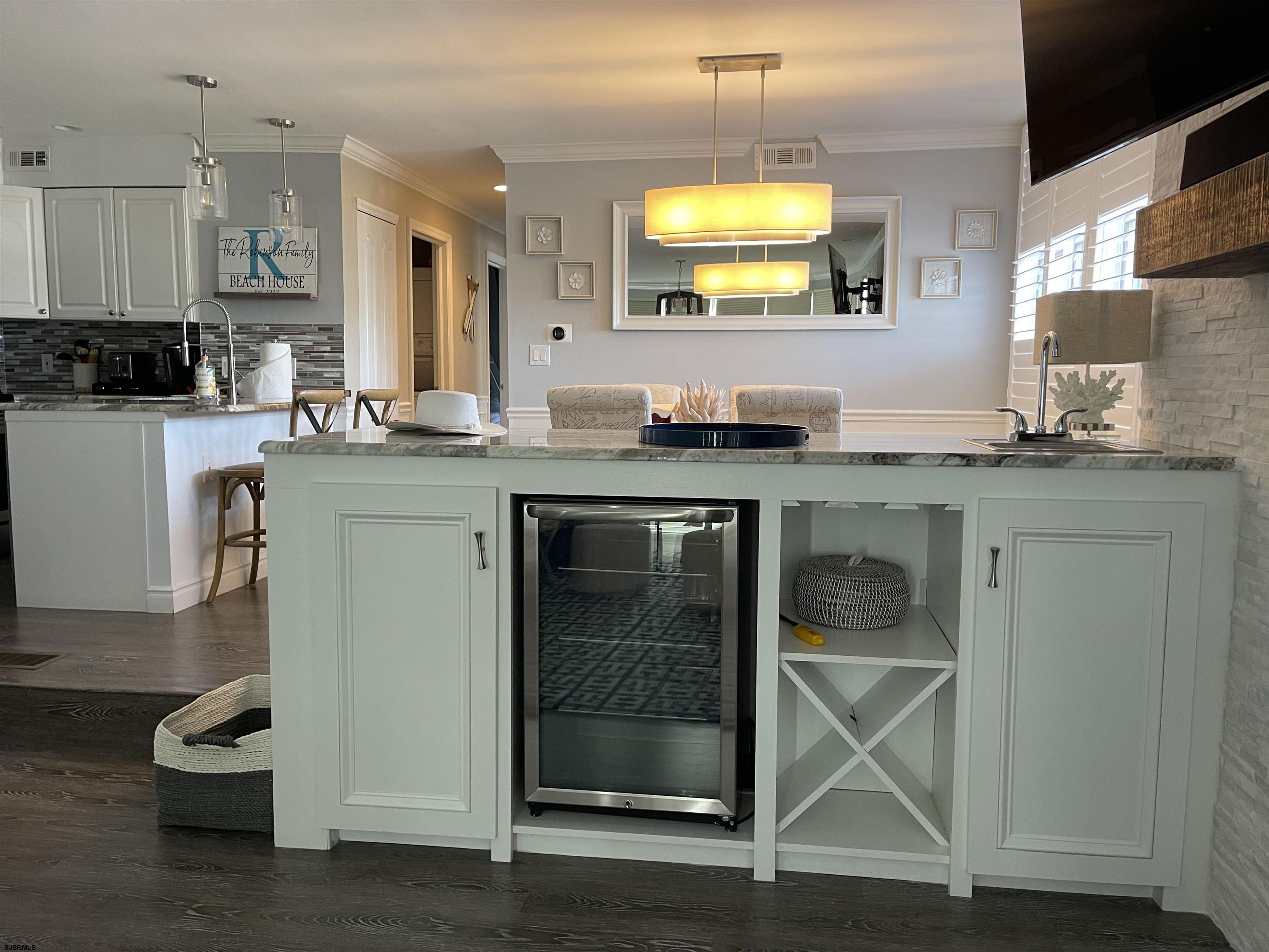 Margate, New Jersey 08402, United States, 2 Bedrooms Bedrooms, ,2 BathroomsBathrooms,Residential,Active,239926