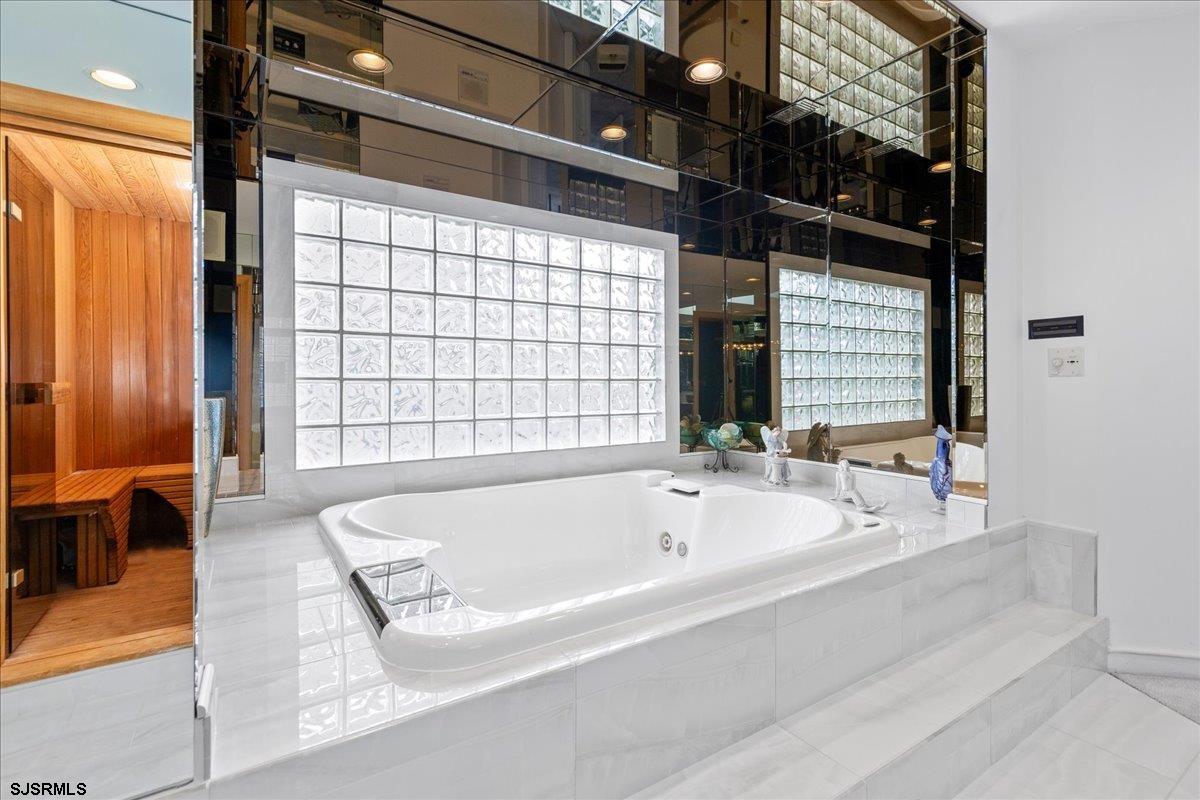 Margate, New Jersey 08402, United States, 4 Bedrooms Bedrooms, ,4 BathroomsBathrooms,Residential,Active,28232