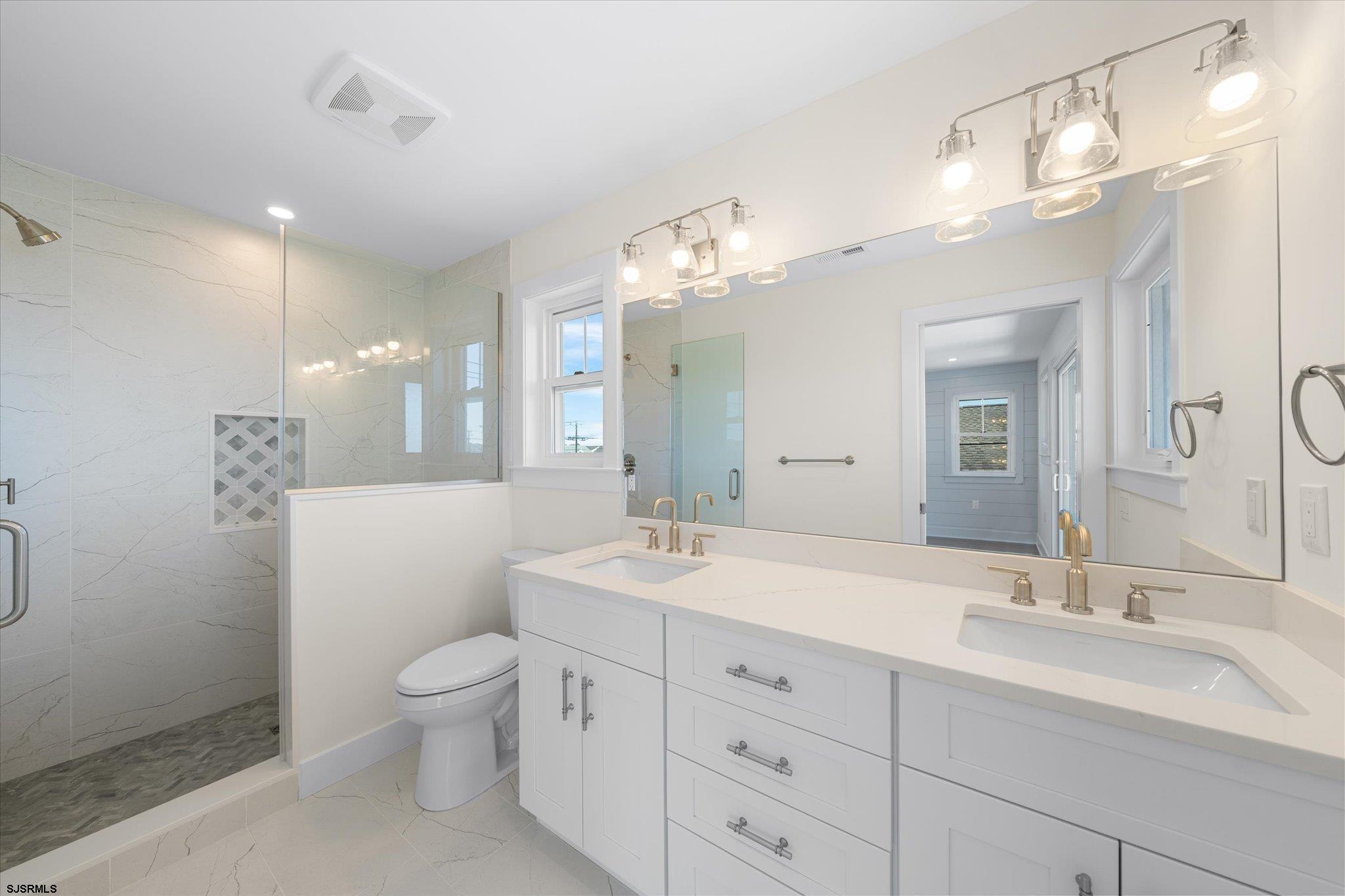 Ocean City, New Jersey 08226, United States, 5 Bedrooms Bedrooms, ,5 BathroomsBathrooms,Residential,Active,38987