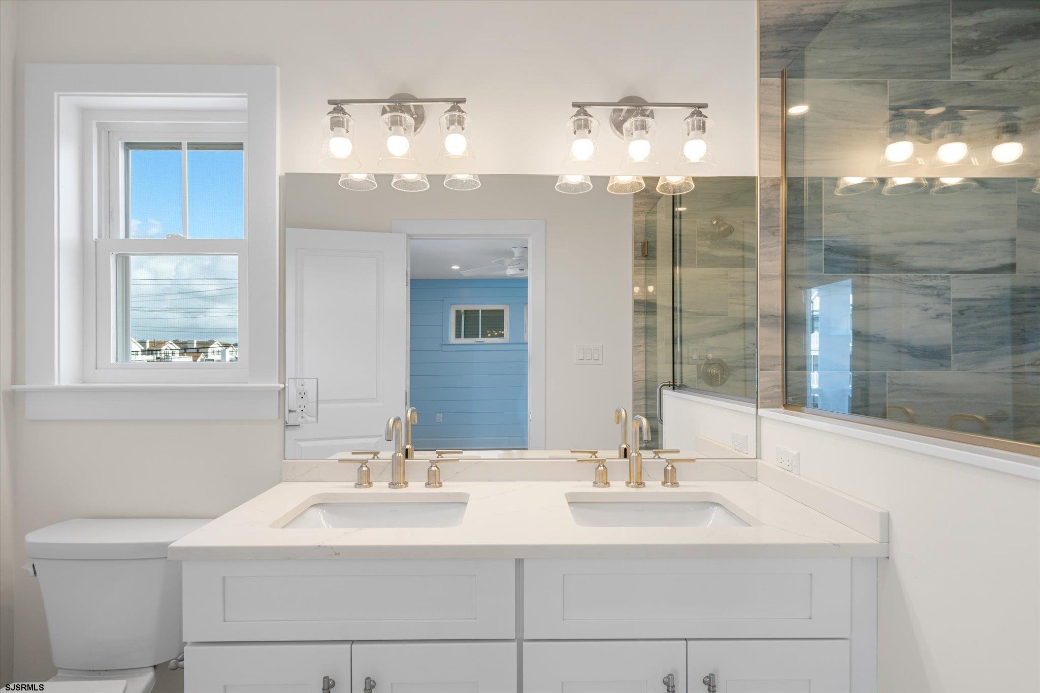 Ocean City, New Jersey 08226, United States, 5 Bedrooms Bedrooms, ,5 BathroomsBathrooms,Residential,Active,38987