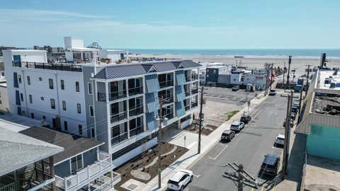 Condo For Sale - 323 E Oak Ave #103<br/> Cape May County, Wildwood, NJ 08260