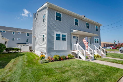 Photo of 202 18th Street #2, Ocean City, NJ 08226 (MLS # 613183)