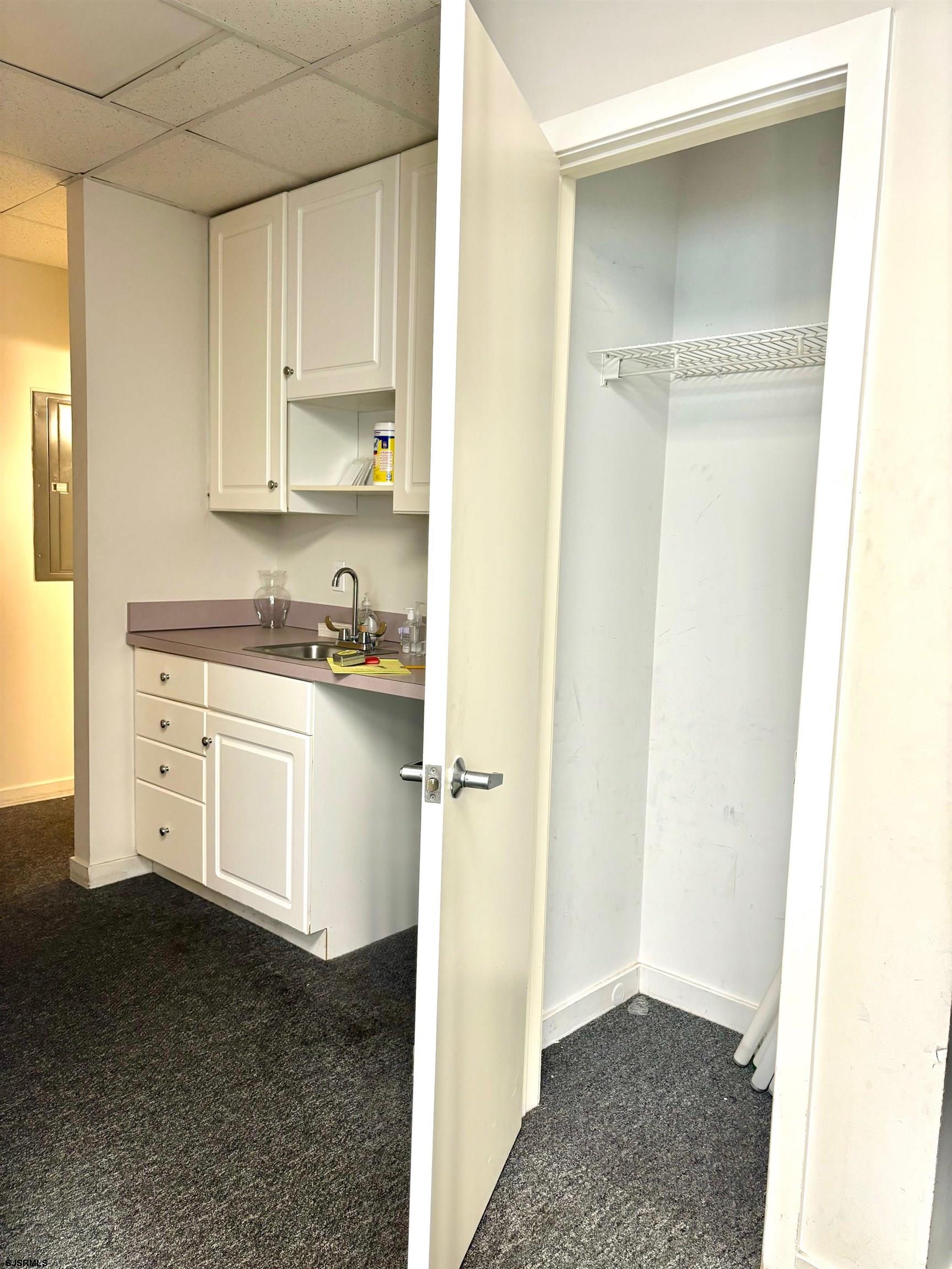 Linwood, New Jersey 08221, United States, ,Commercial,Active,60258