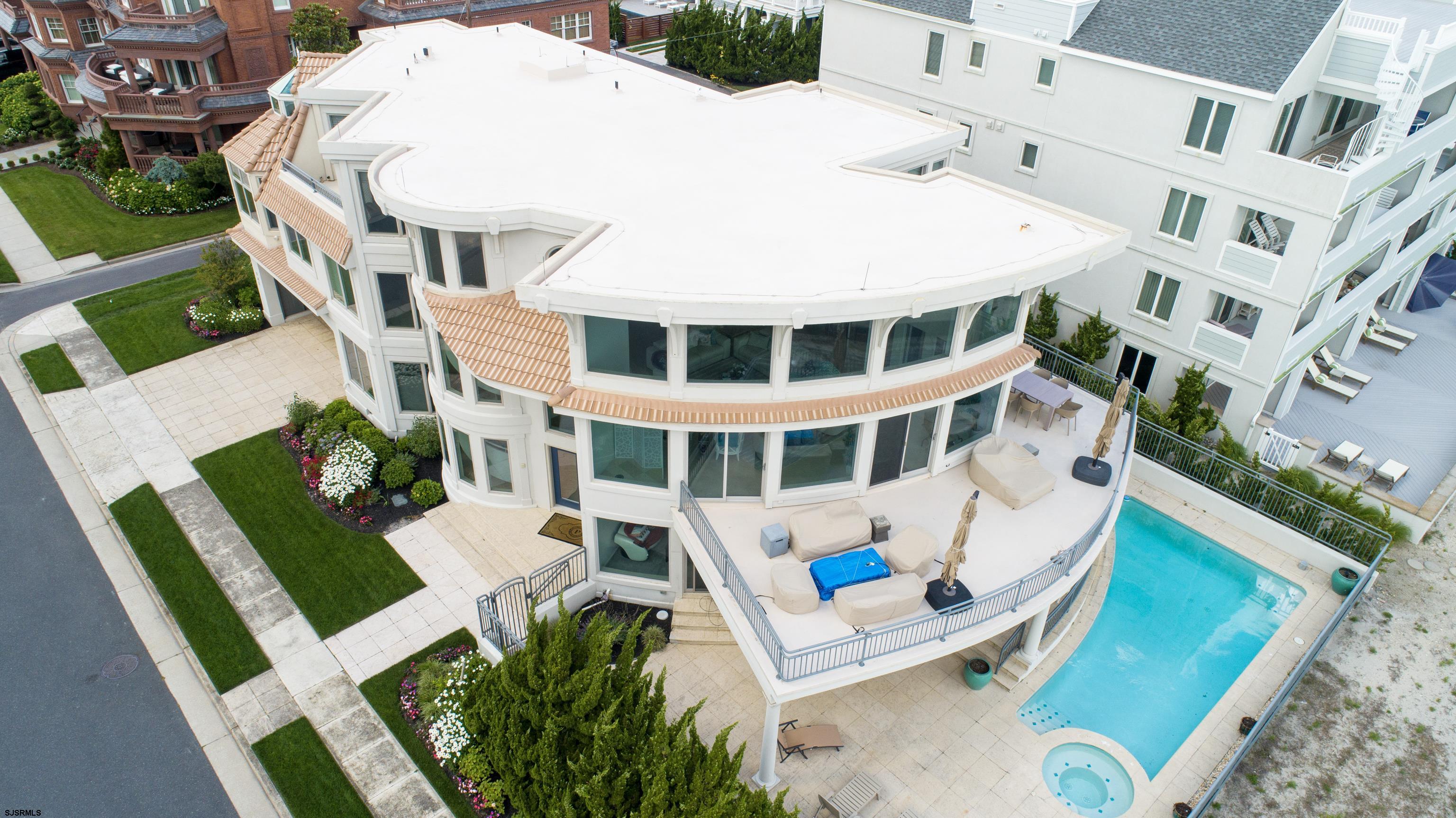 121 S 17th Ave