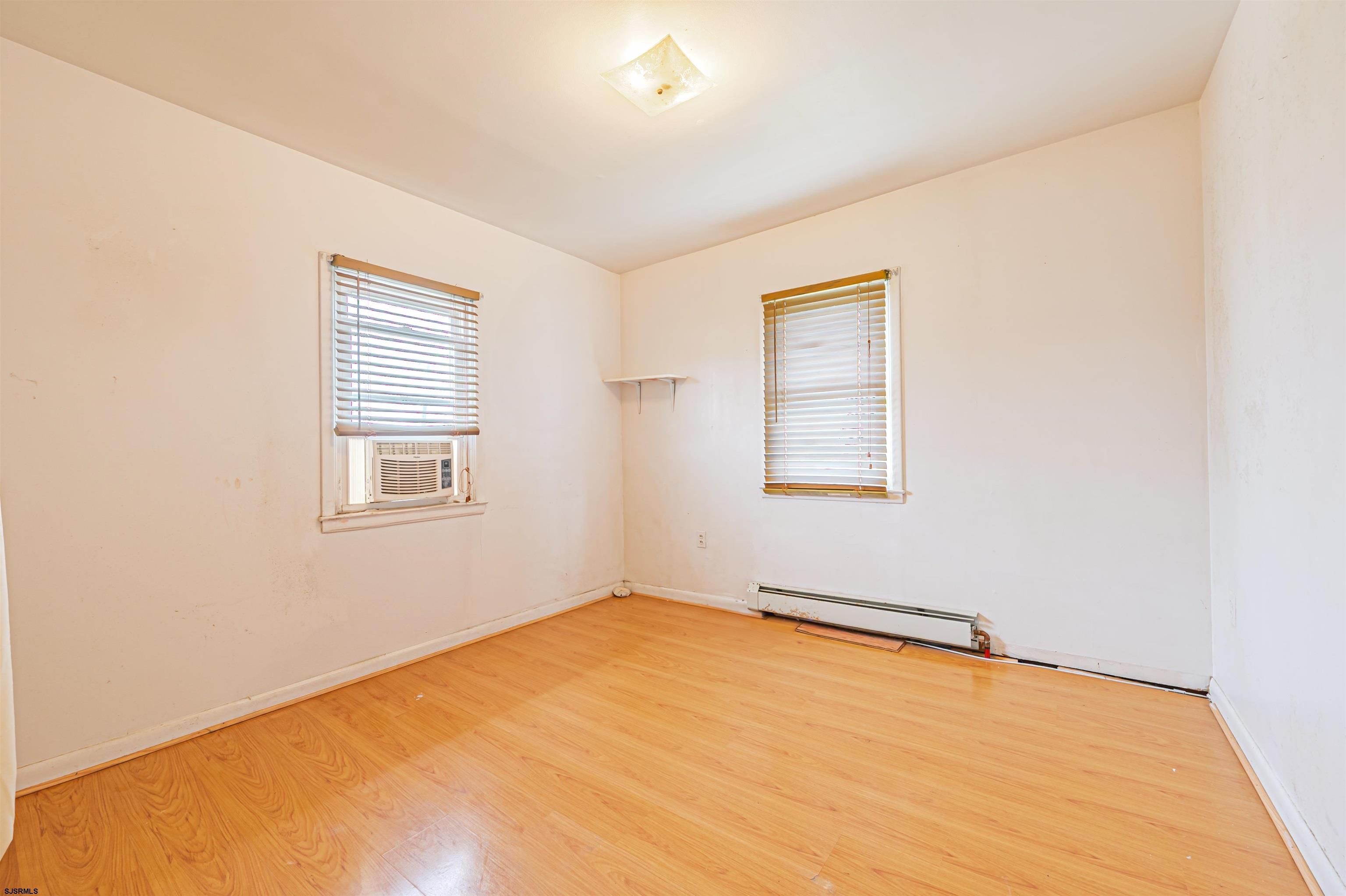 Atlantic City, New Jersey 08401, United States, 4 Bedrooms Bedrooms, ,2 BathroomsBathrooms,Residential,Active,217337