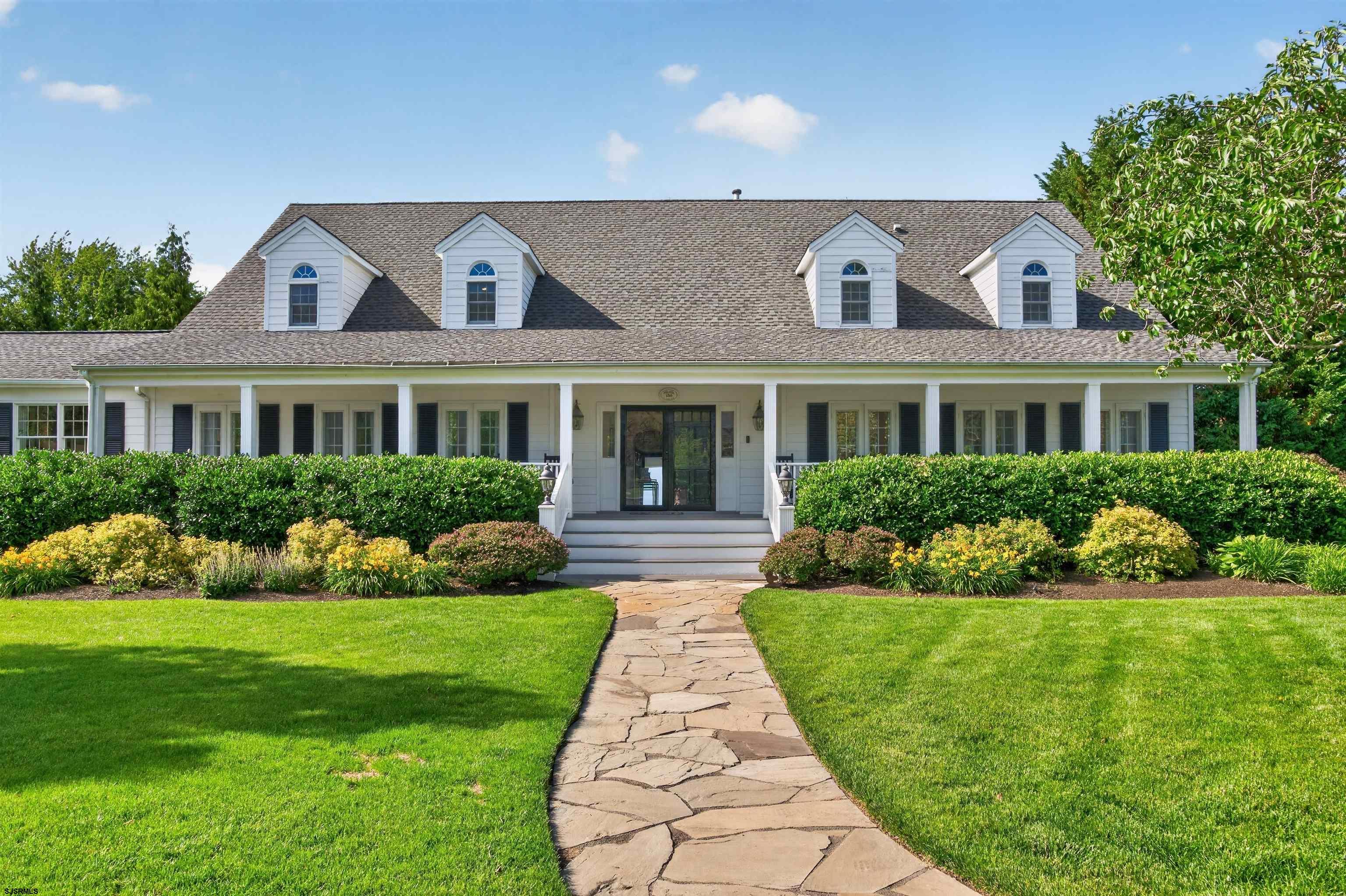 130 E Essex Ave