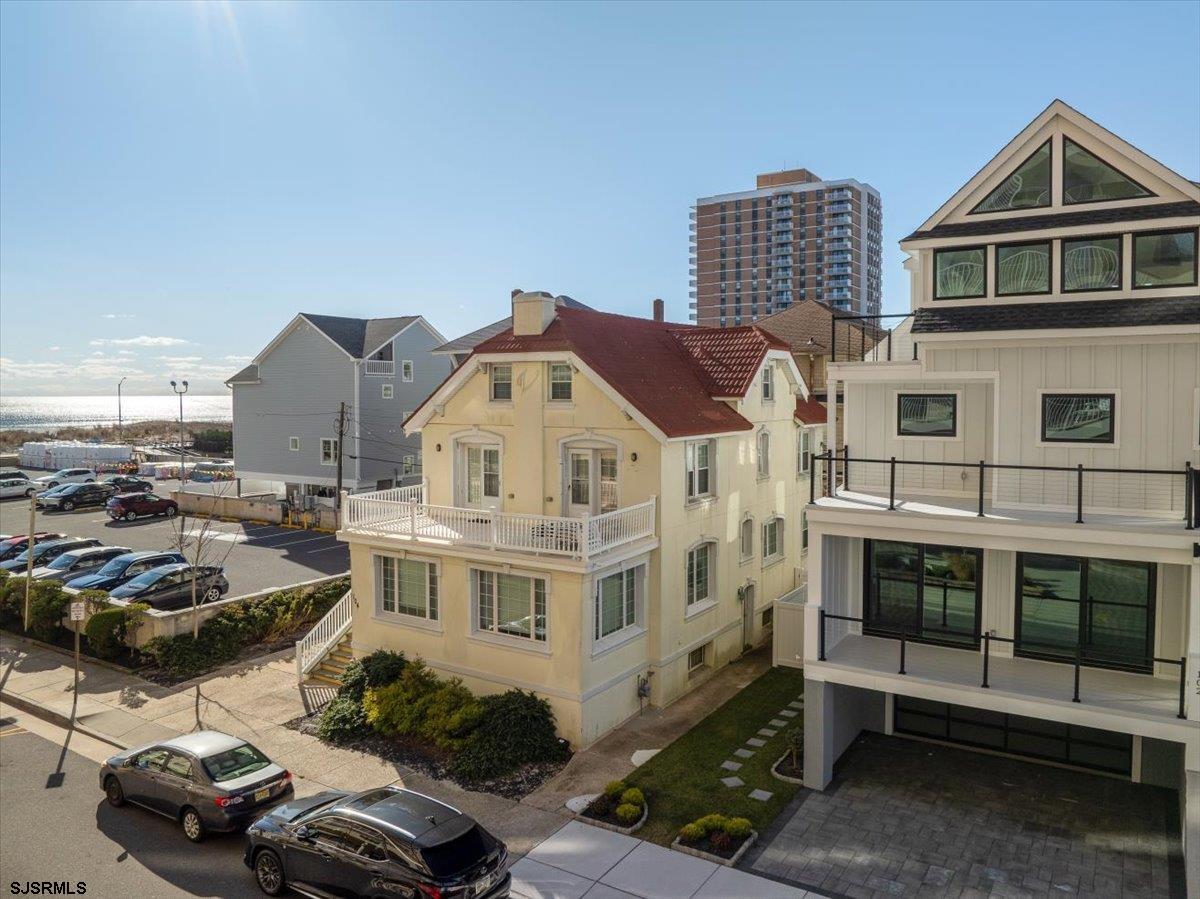 Ventnor, New Jersey 08406, United States, 5 Bedrooms Bedrooms, ,4 BathroomsBathrooms,Residential,Active,244039