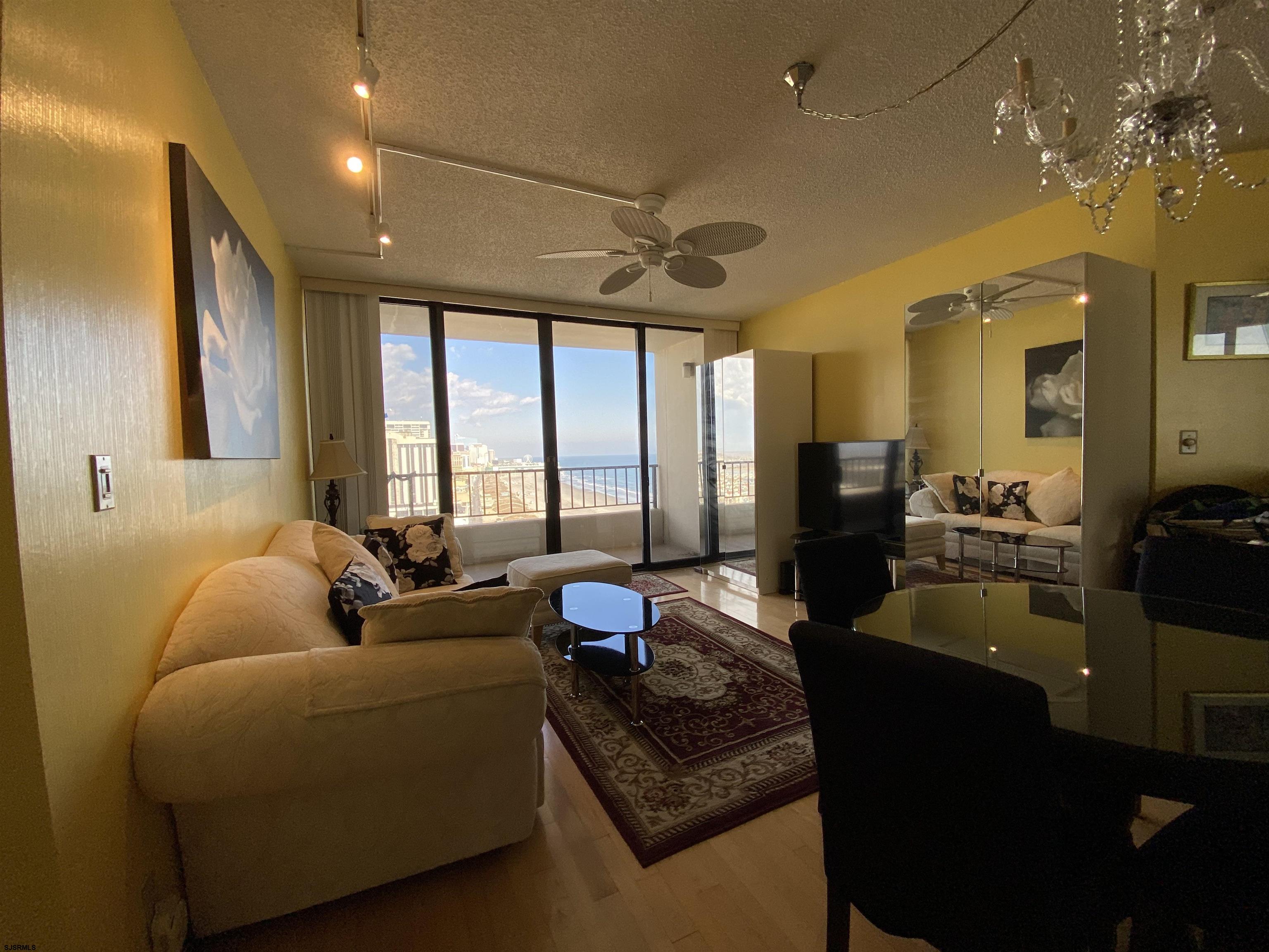 Atlantic City, New Jersey 08401, United States, 1 Bedroom Bedrooms, ,2 BathroomsBathrooms,Residential,Active,254713