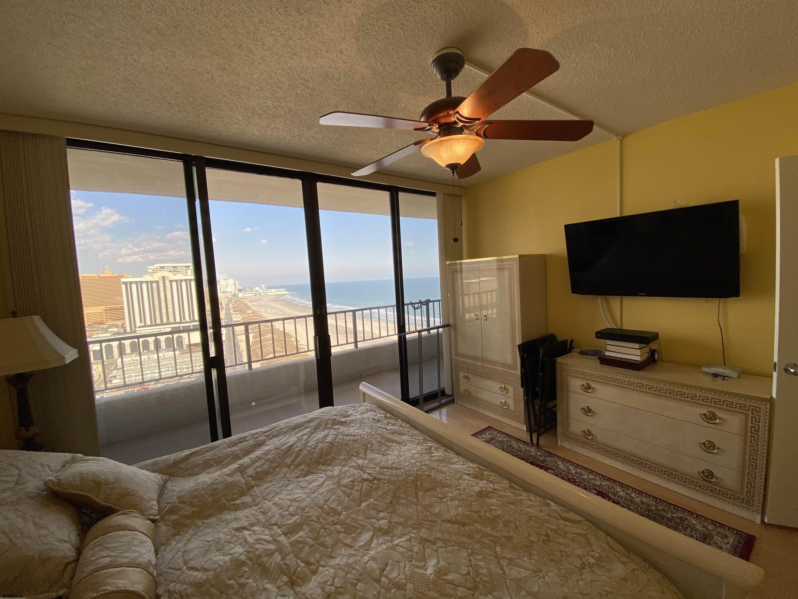 Atlantic City, New Jersey 08401, United States, 1 Bedroom Bedrooms, ,2 BathroomsBathrooms,Residential,Active,254713
