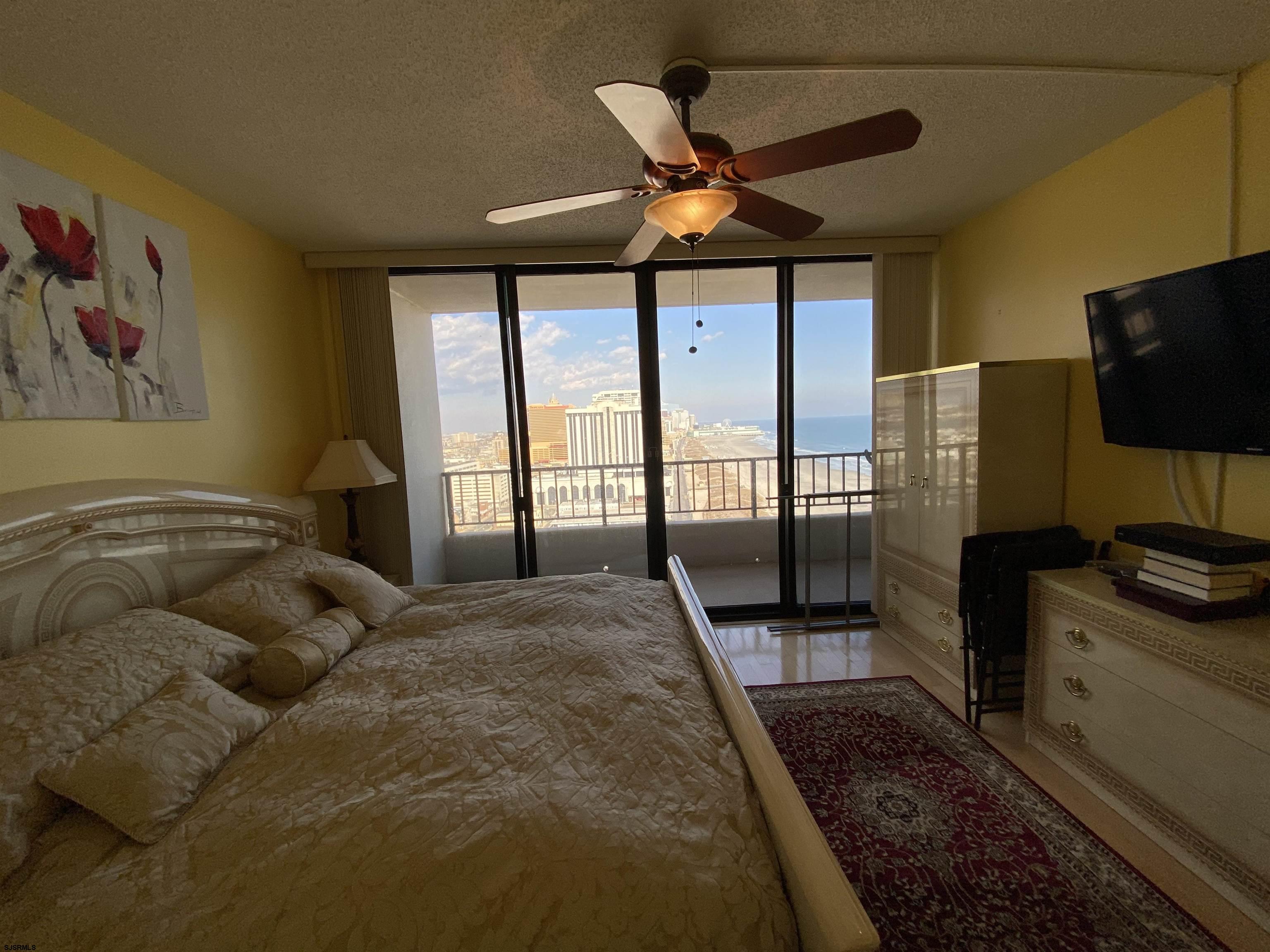 Atlantic City, New Jersey 08401, United States, 1 Bedroom Bedrooms, ,2 BathroomsBathrooms,Residential,Active,254713