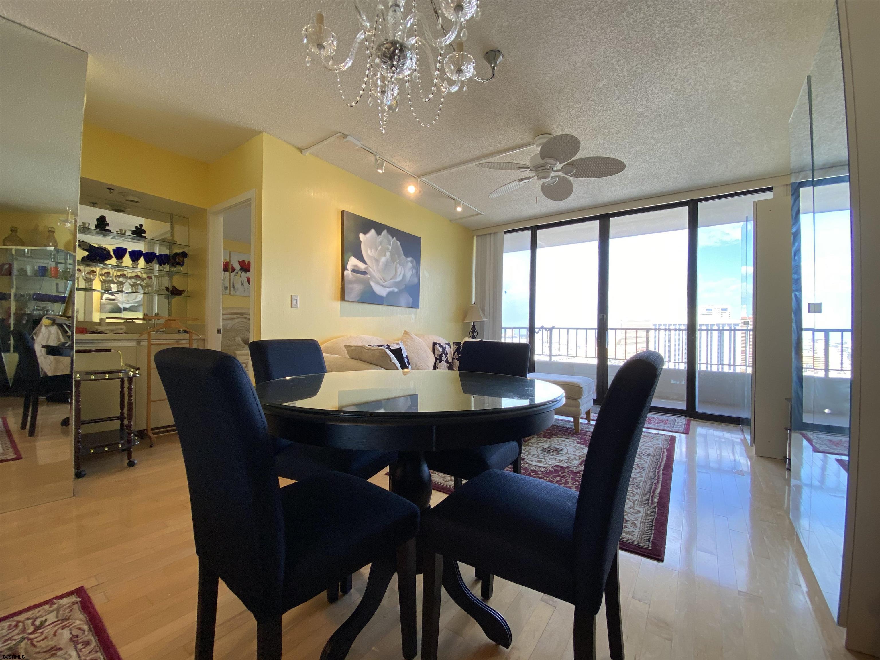 Atlantic City, New Jersey 08401, United States, 1 Bedroom Bedrooms, ,2 BathroomsBathrooms,Residential,Active,254713