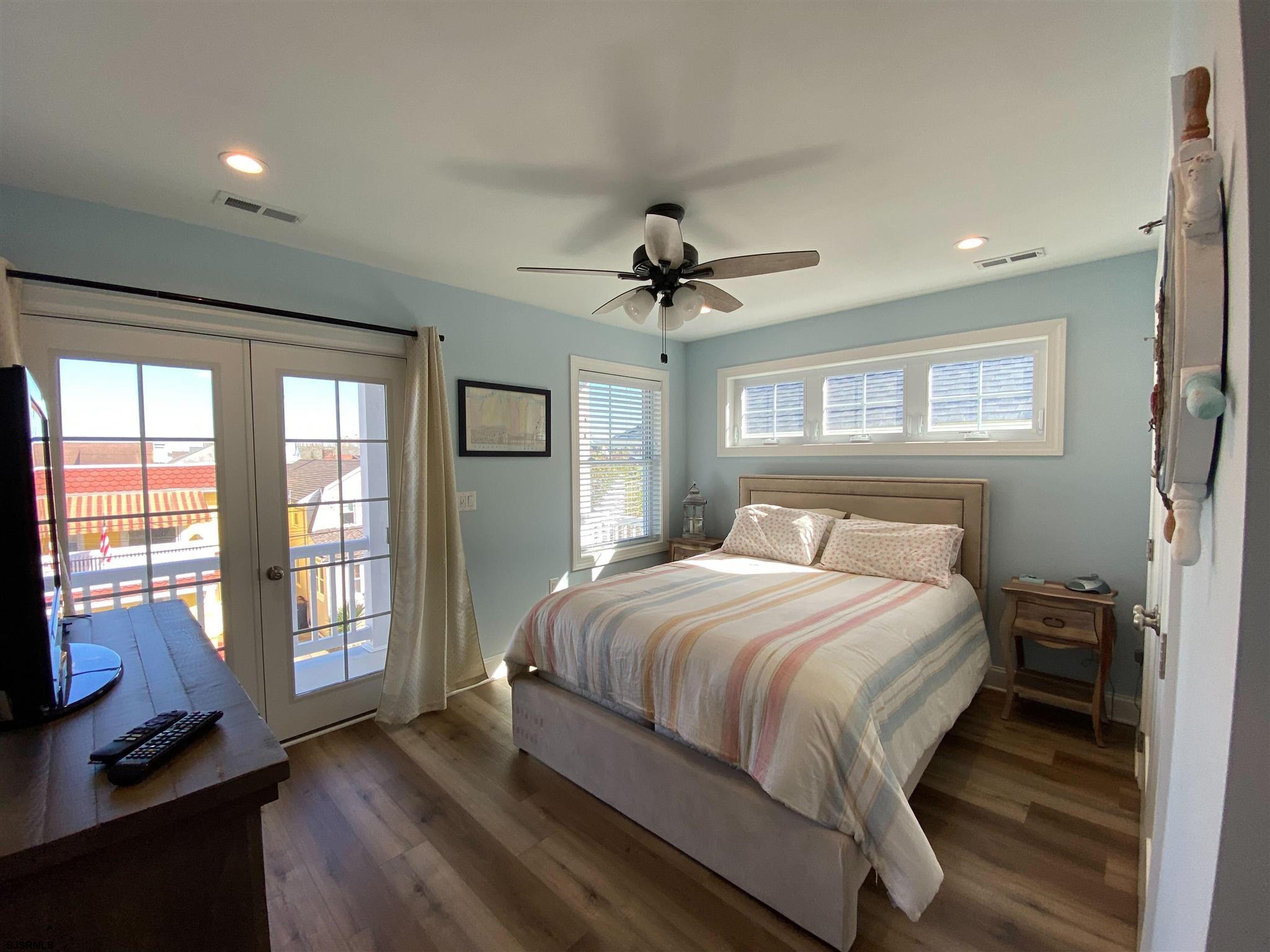 Ventnor, New Jersey 08406, United States, 3 Bedrooms Bedrooms, ,3 BathroomsBathrooms,Residential,Active,146625