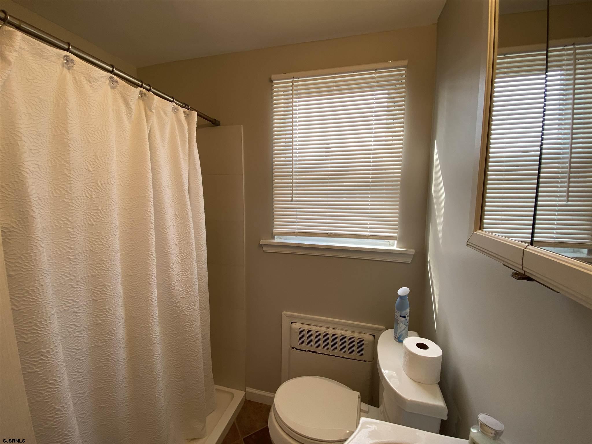 Margate, New Jersey 08402, United States, 2 Bedrooms Bedrooms, ,1 BathroomBathrooms,Residential,Active,49247