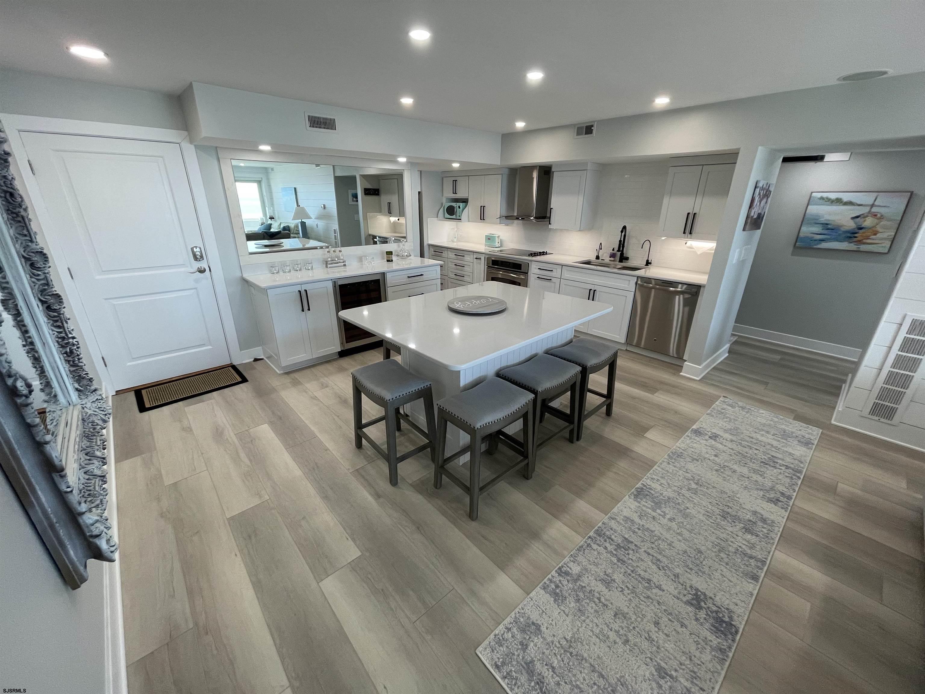 1703 Beach