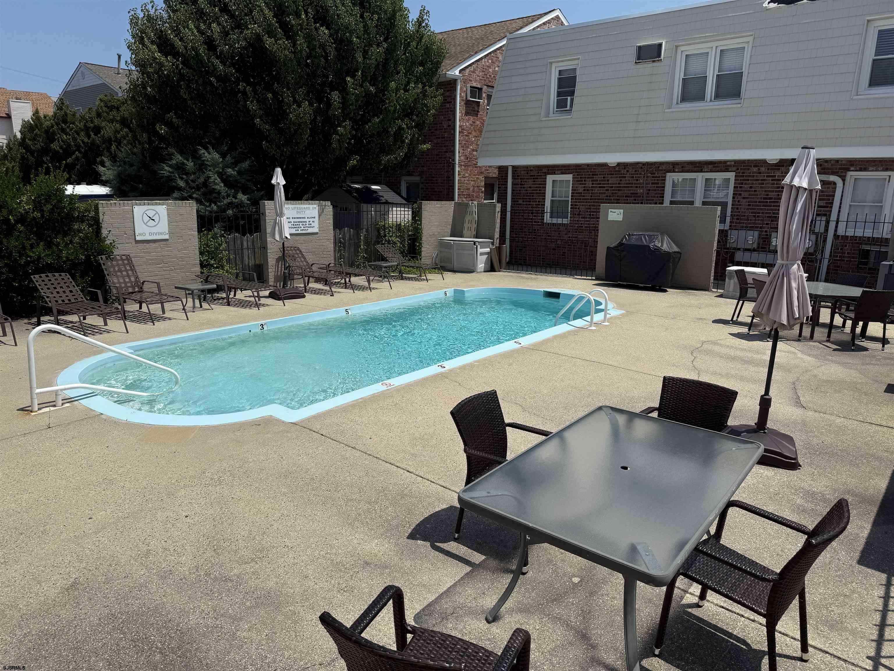 Margate, New Jersey 08402, United States, 2 Bedrooms Bedrooms, ,1 BathroomBathrooms,Residential,Active,197865