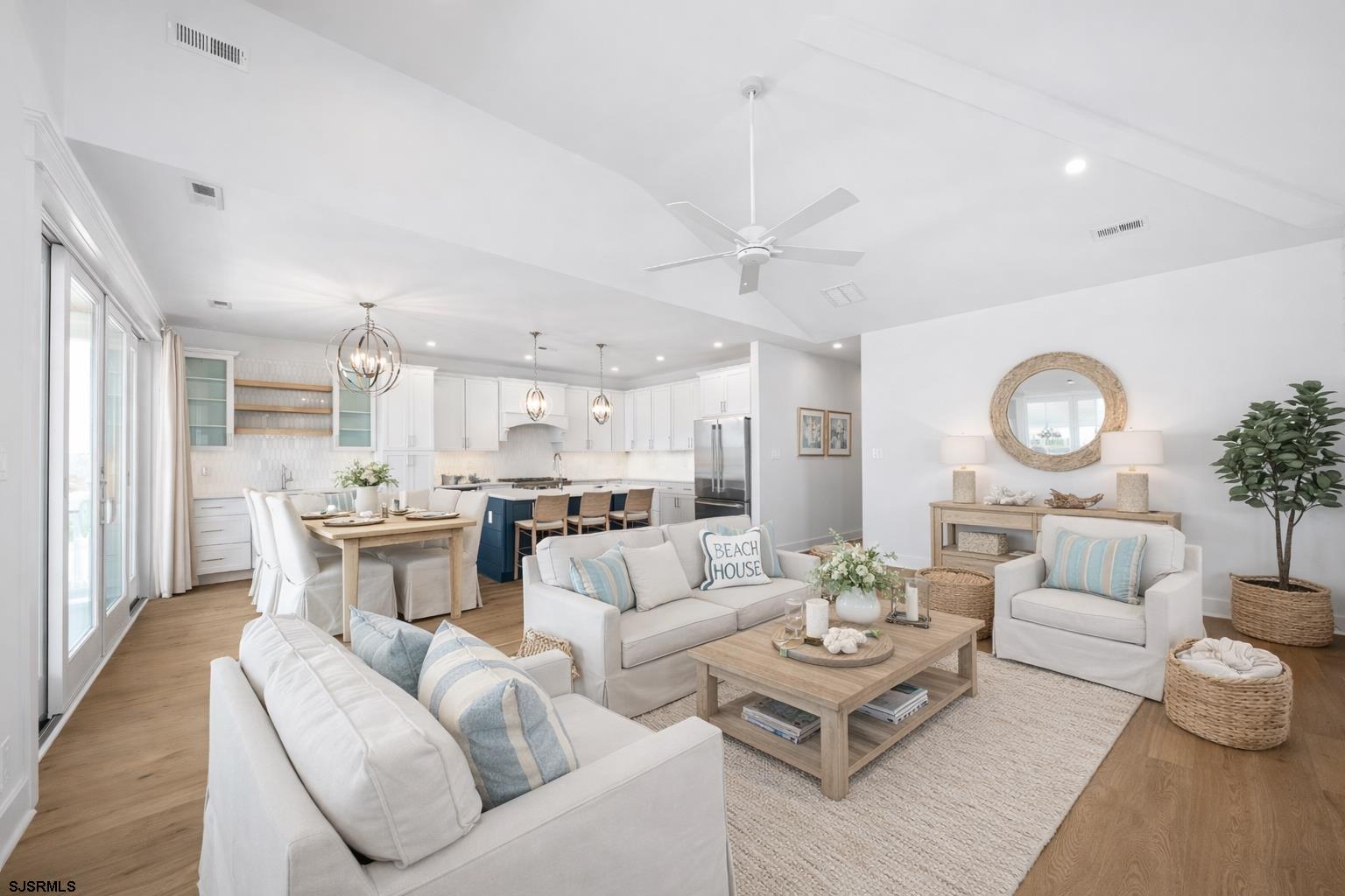 2114 Wesley 2nd Floor