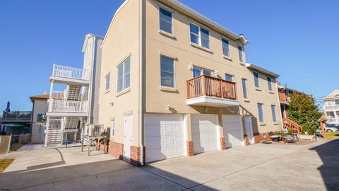Condo For Rent - 10 N Adams Ave<br/> Margate, NJ 08402