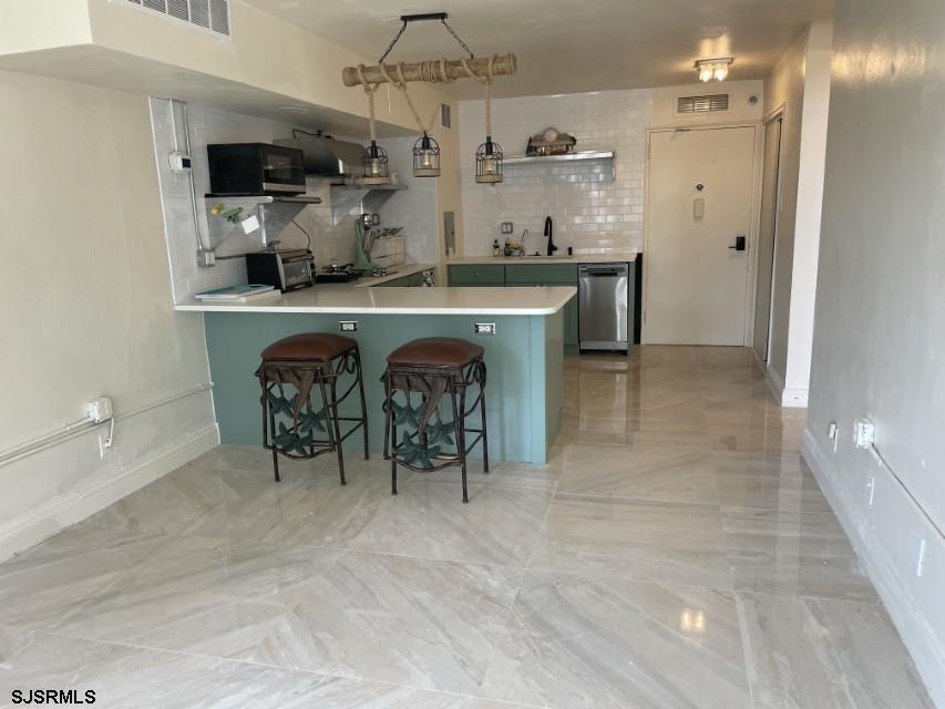 Atlantic City, New Jersey 08401, United States, 1 Bedroom Bedrooms, ,1 BathroomBathrooms,Residential,Active,119374