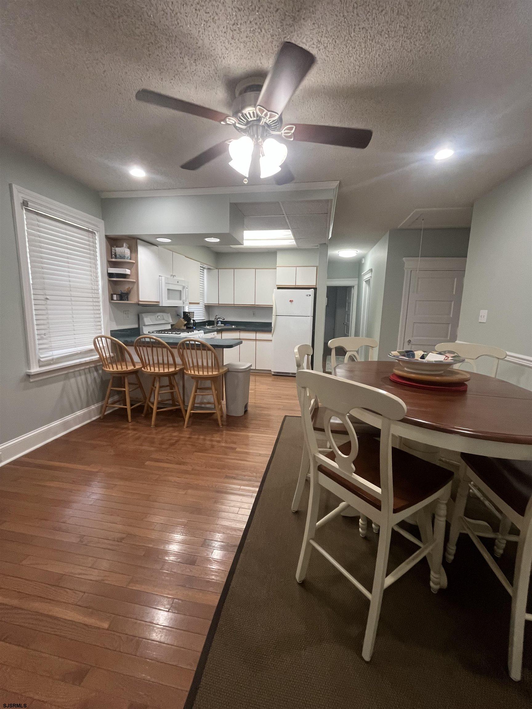 Ventnor, New Jersey 08406, United States, 3 Bedrooms Bedrooms, ,2 BathroomsBathrooms,Residential,Active,163352