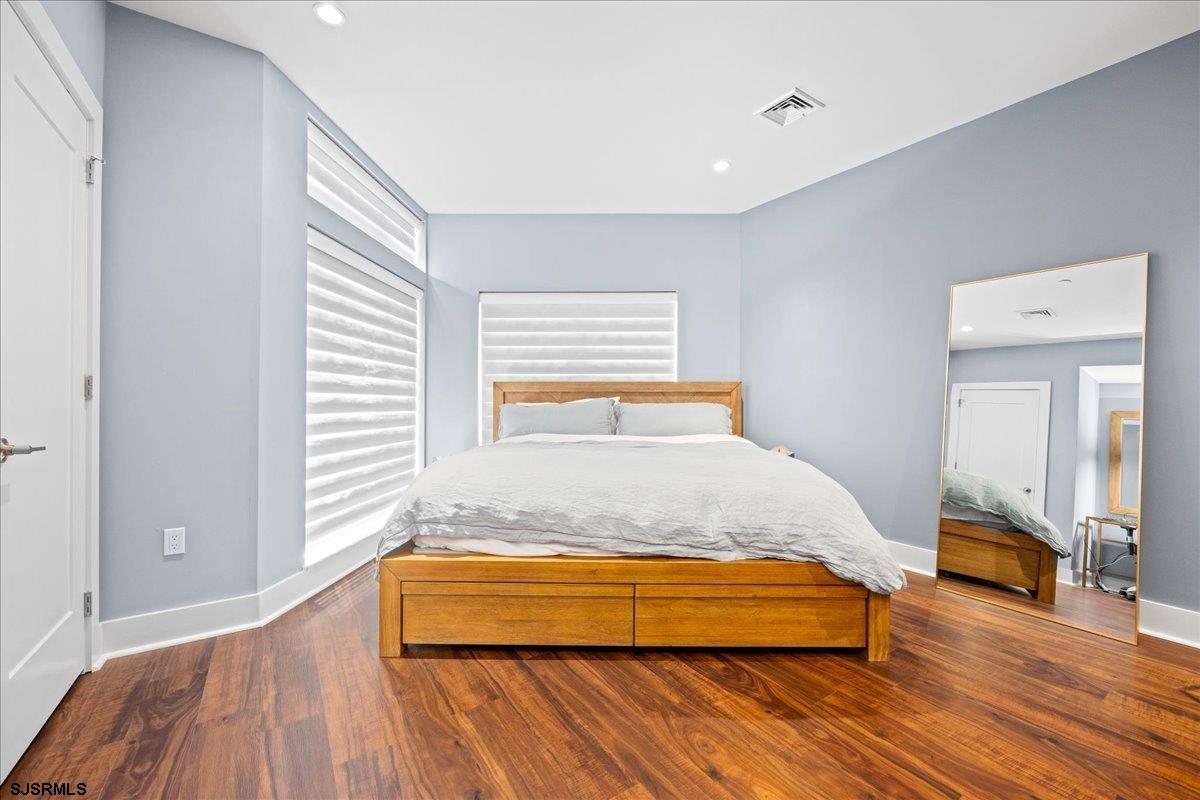 Ventnor, New Jersey 08406, United States, 5 Bedrooms Bedrooms, ,4 BathroomsBathrooms,Residential,Active,180455