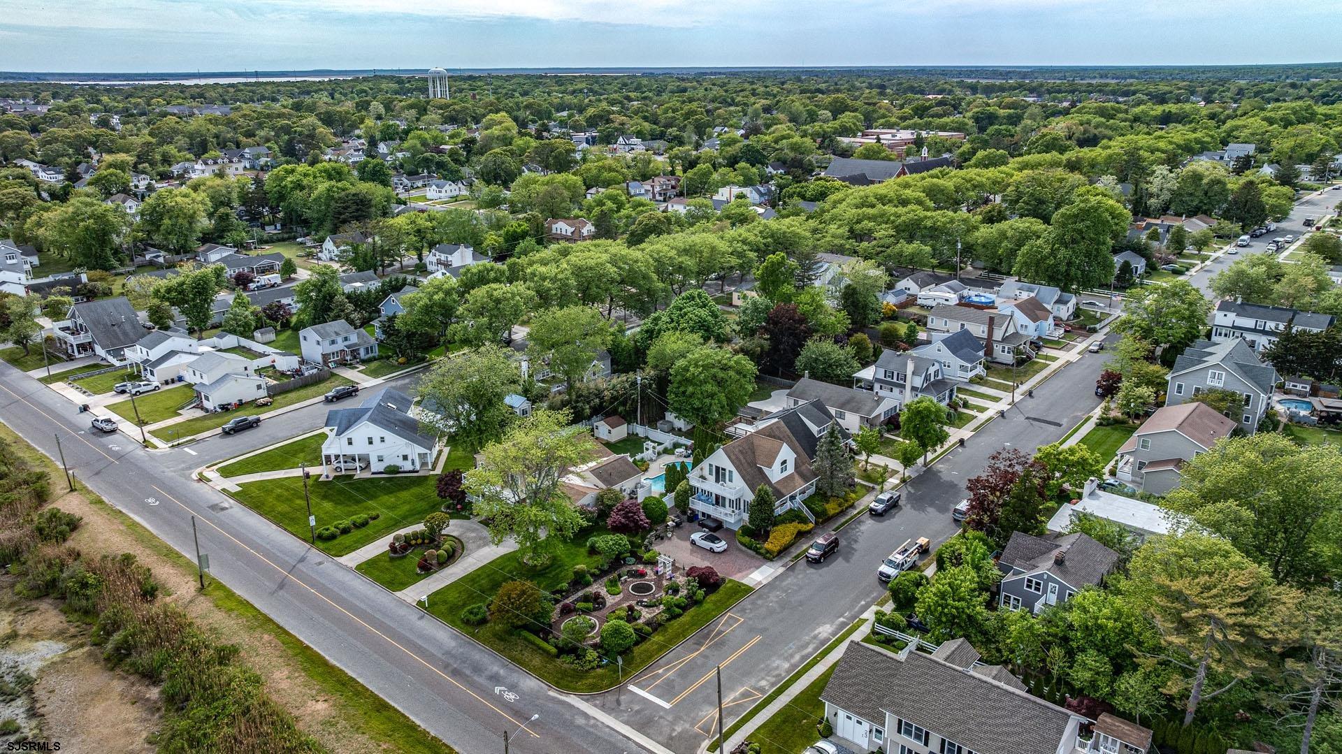 Somers Point, New Jersey 08244, United States, 4 Bedrooms Bedrooms, ,2 BathroomsBathrooms,Residential,Active,129832