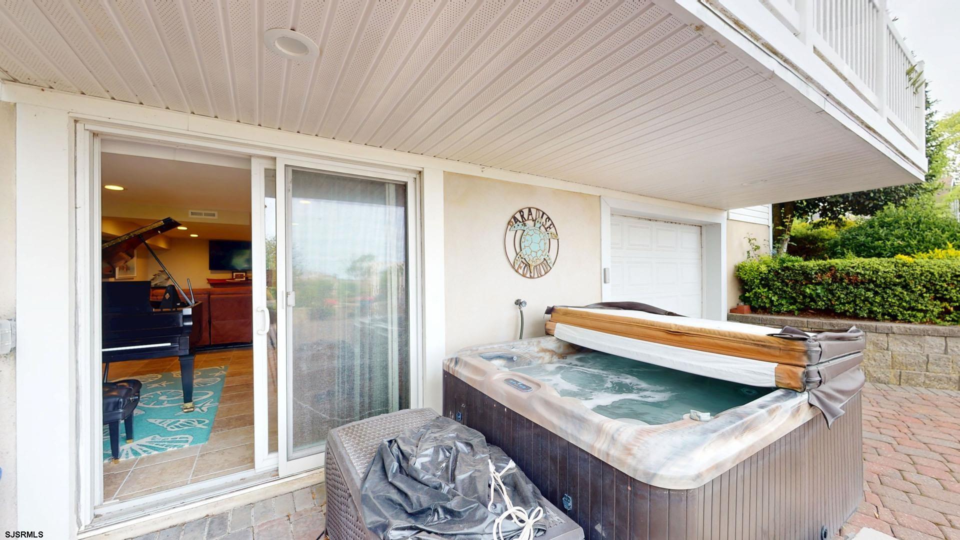 Somers Point, New Jersey 08244, United States, 4 Bedrooms Bedrooms, ,2 BathroomsBathrooms,Residential,Active,129832