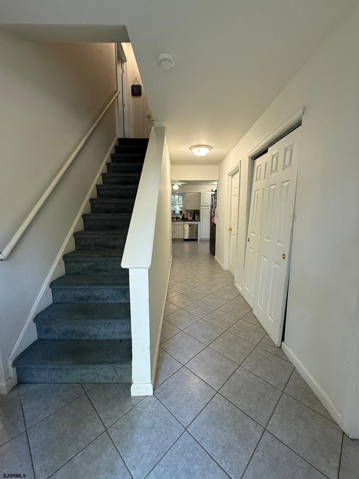 323 Spruce Ave