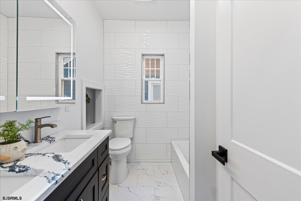 Ventnor, New Jersey 08406, United States, 2 Bedrooms Bedrooms, ,2 BathroomsBathrooms,Residential,Active,79404