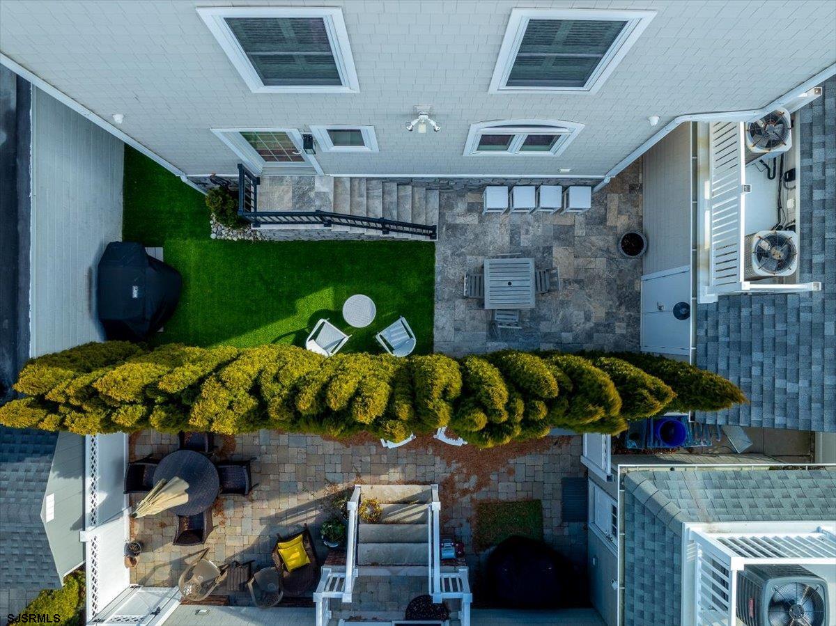 Margate, New Jersey 08402, United States, 5 Bedrooms Bedrooms, ,4 BathroomsBathrooms,Residential,Active,212003