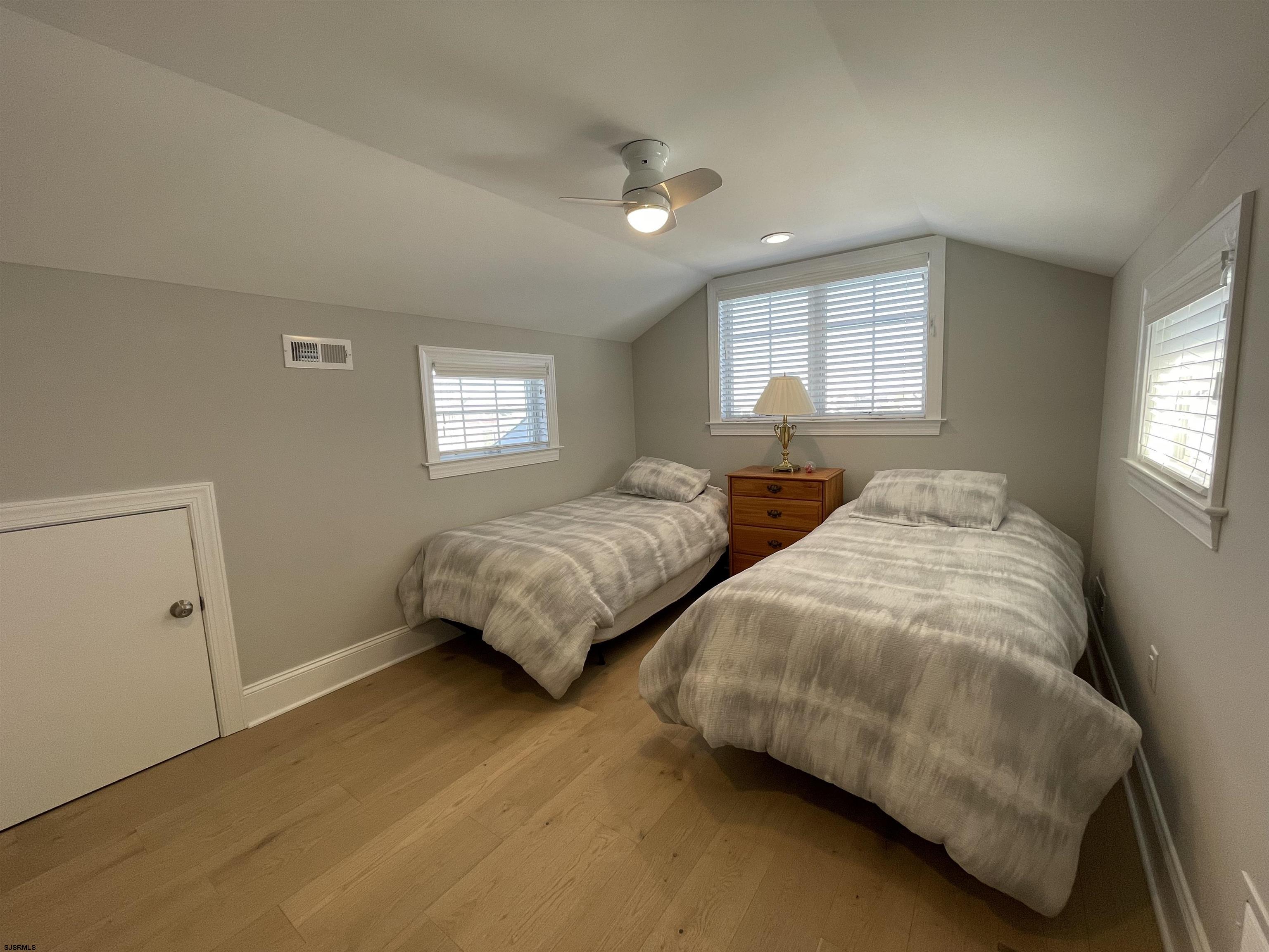 Margate, New Jersey 08402, United States, 5 Bedrooms Bedrooms, ,5 BathroomsBathrooms,Residential,Active,234615