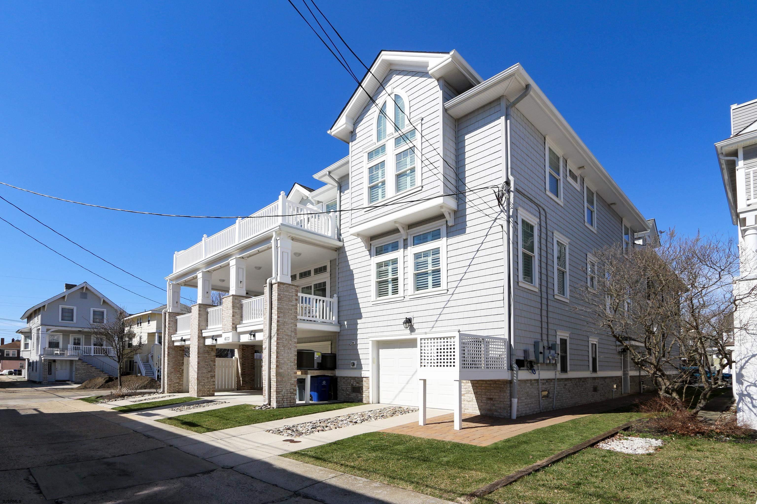 603 E 12th St East Side Townhouse