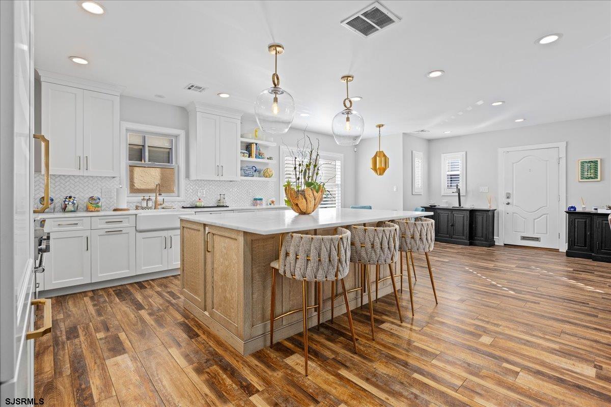 Margate, New Jersey 08402, United States, 4 Bedrooms Bedrooms, ,3 BathroomsBathrooms,Residential,Pending,28144