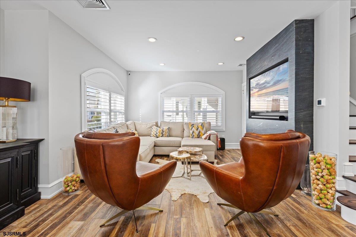 Margate, New Jersey 08402, United States, 4 Bedrooms Bedrooms, ,3 BathroomsBathrooms,Residential,Pending,28144