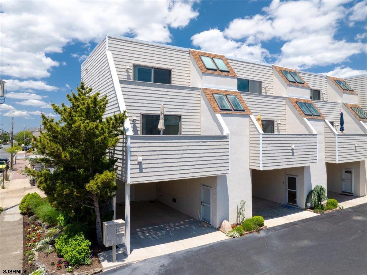 Margate, New Jersey 08402, United States, 3 Bedrooms Bedrooms, ,3 BathroomsBathrooms,Residential,Active,144440