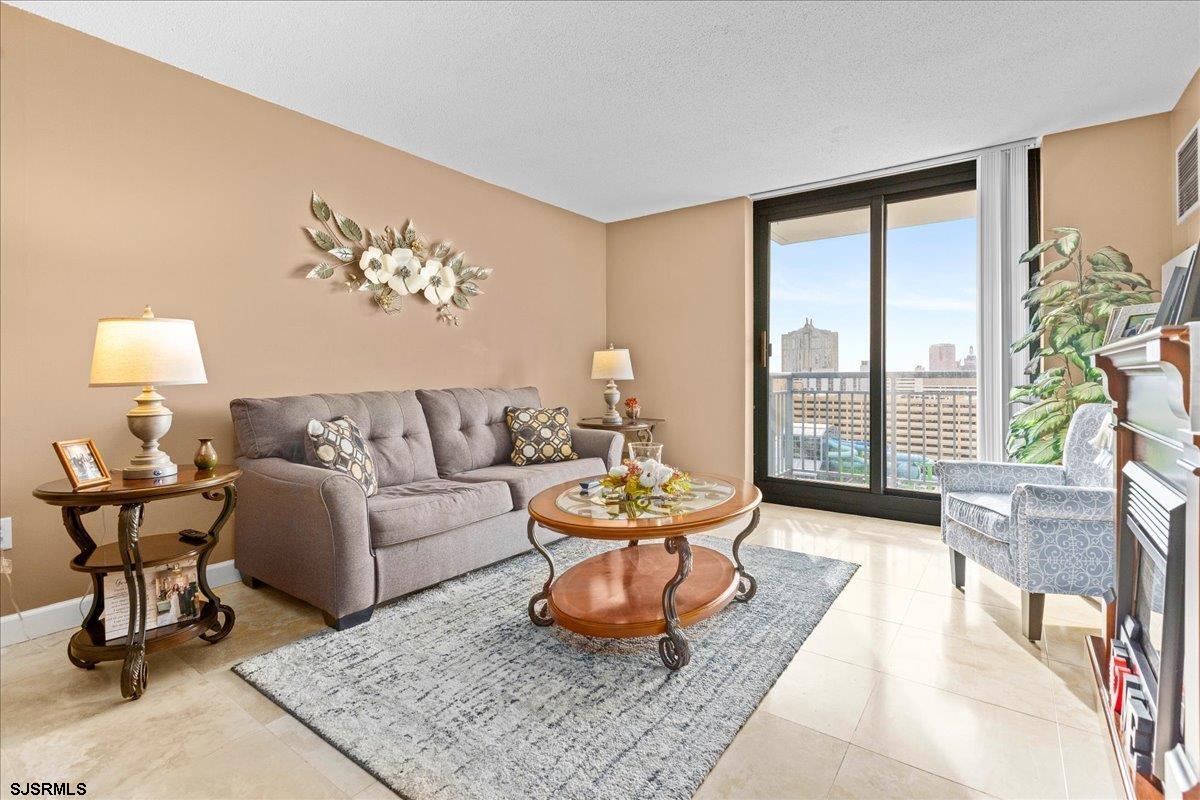 Atlantic City, New Jersey 08401, United States, 2 Bedrooms Bedrooms, ,2 BathroomsBathrooms,Residential,Active,177350