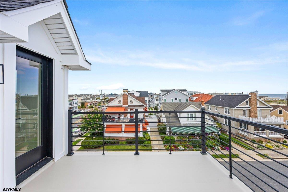 Margate, New Jersey 08402, United States, 5 Bedrooms Bedrooms, ,5 BathroomsBathrooms,Residential,Active,200551