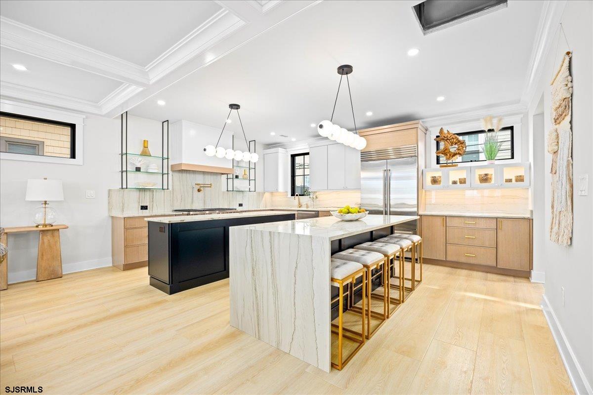 Margate, New Jersey 08402, United States, 5 Bedrooms Bedrooms, ,5 BathroomsBathrooms,Residential,Active,200551