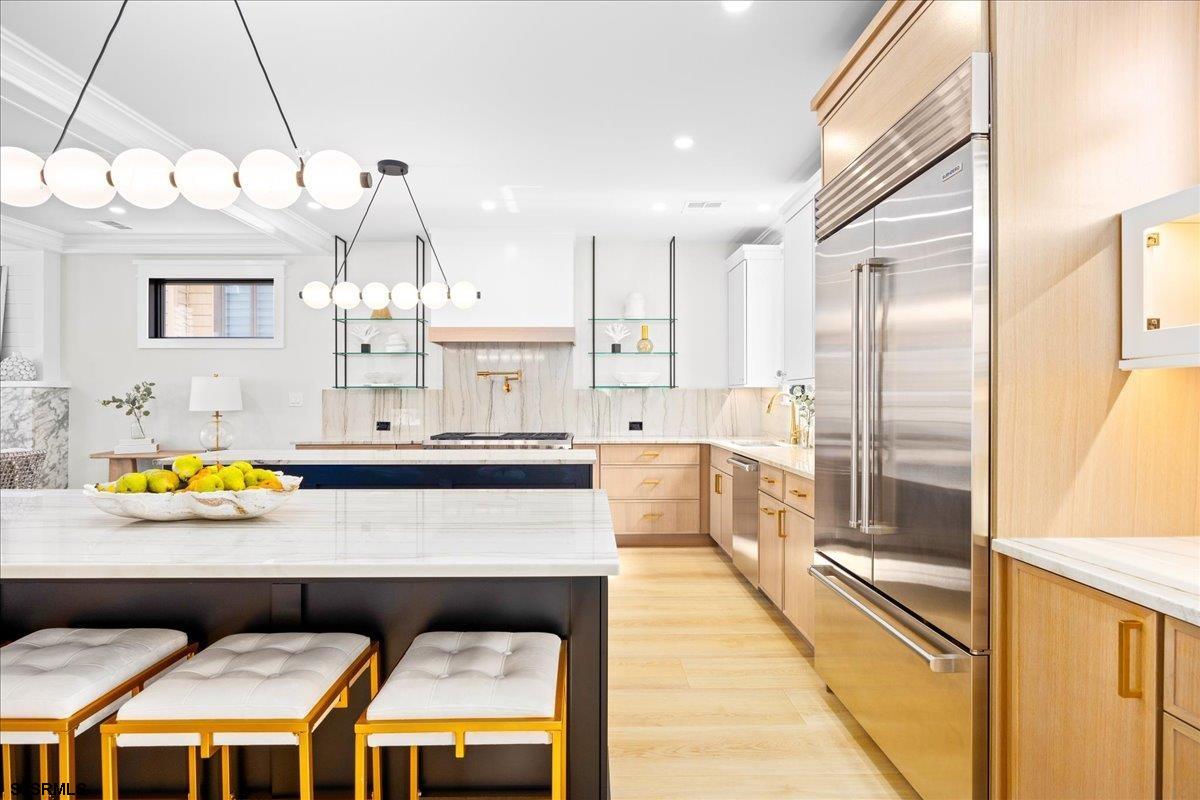 Margate, New Jersey 08402, United States, 5 Bedrooms Bedrooms, ,5 BathroomsBathrooms,Residential,Active,200551