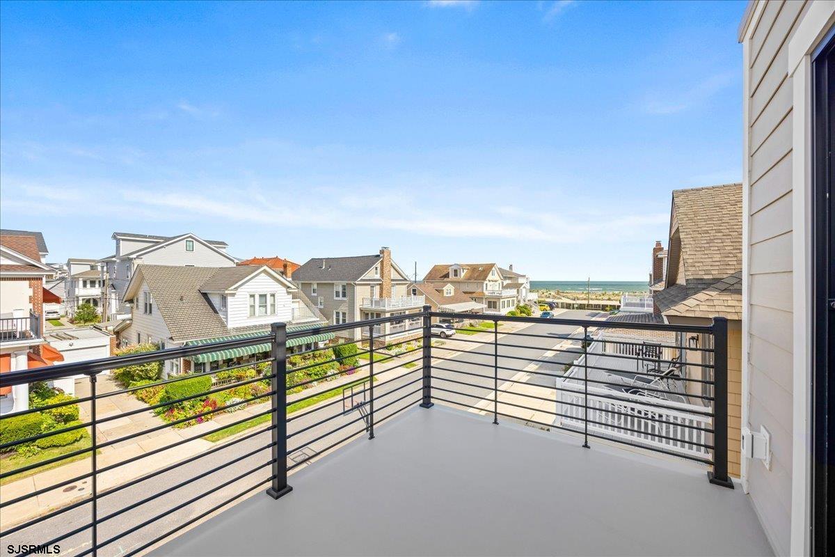 Margate, New Jersey 08402, United States, 5 Bedrooms Bedrooms, ,5 BathroomsBathrooms,Residential,Active,200551