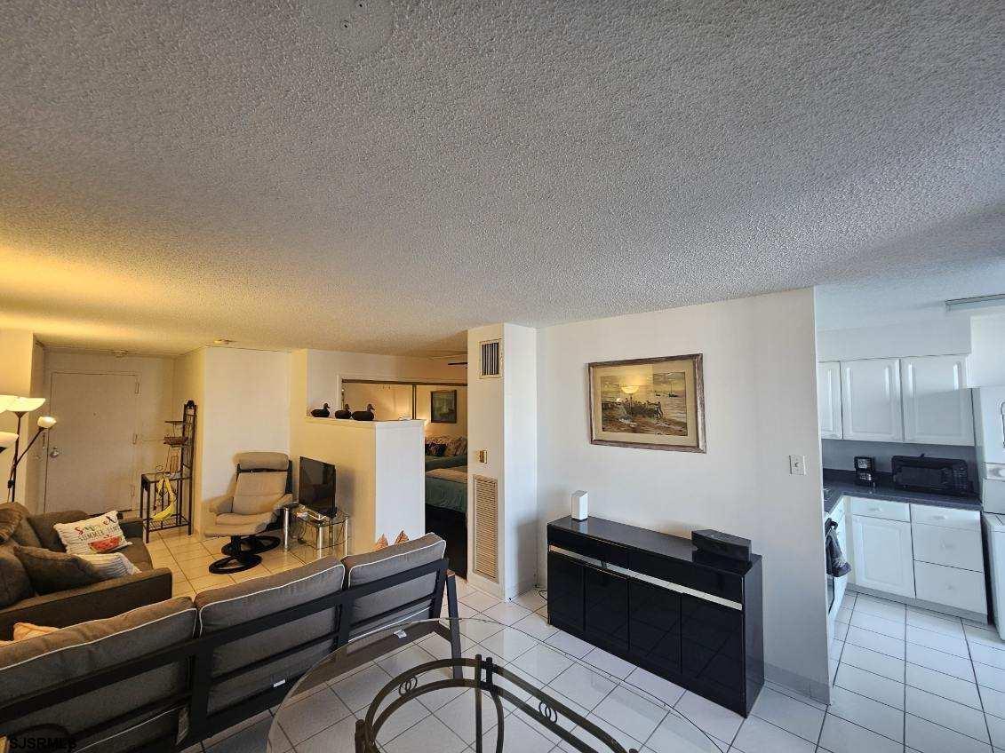 Longport, New Jersey 08403, United States, 1 Bedroom Bedrooms, ,1 BathroomBathrooms,Residential,Active,245709