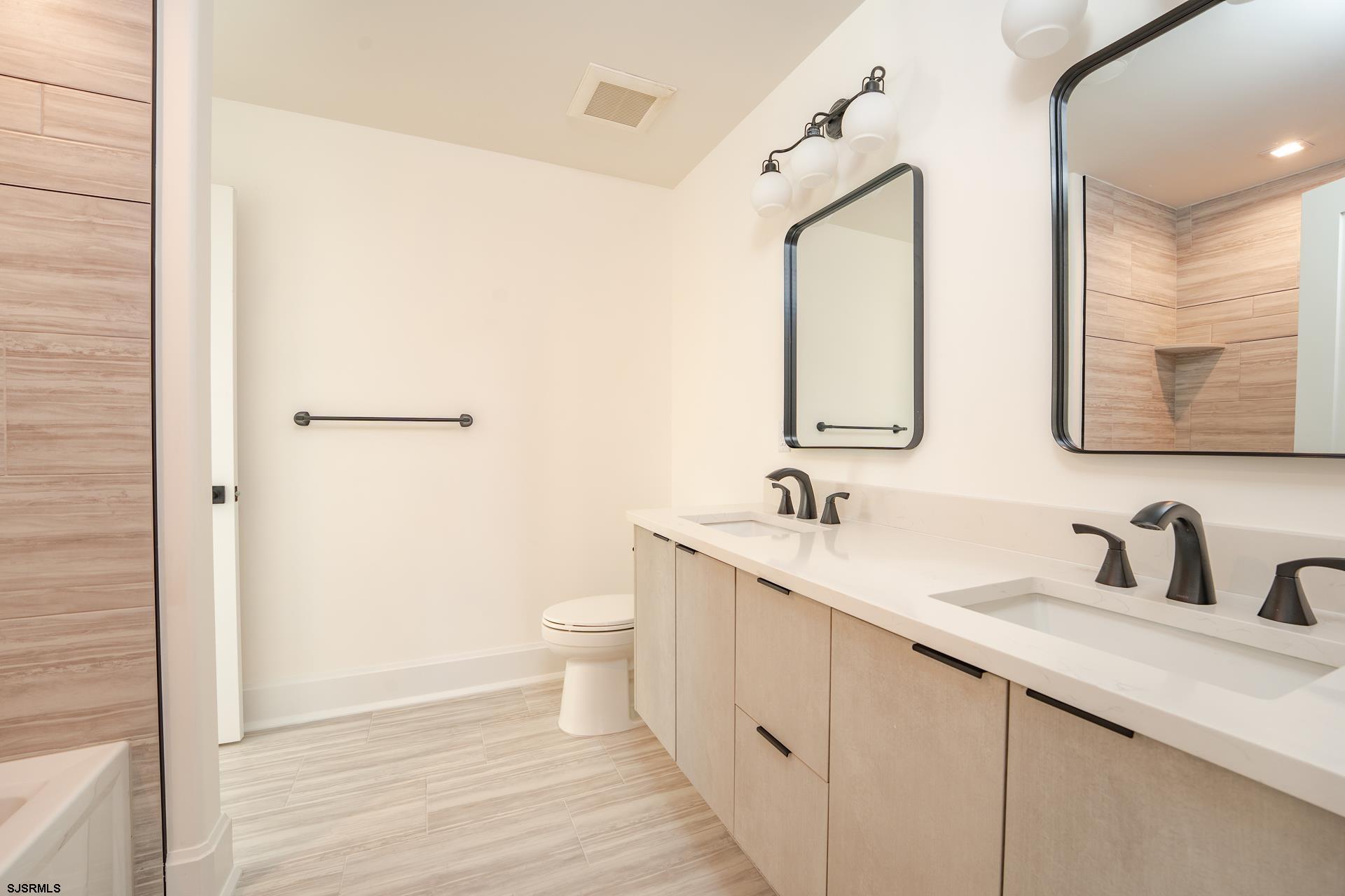 Ocean City, New Jersey 08226, United States, 5 Bedrooms Bedrooms, ,5 BathroomsBathrooms,Residential,Active,158661