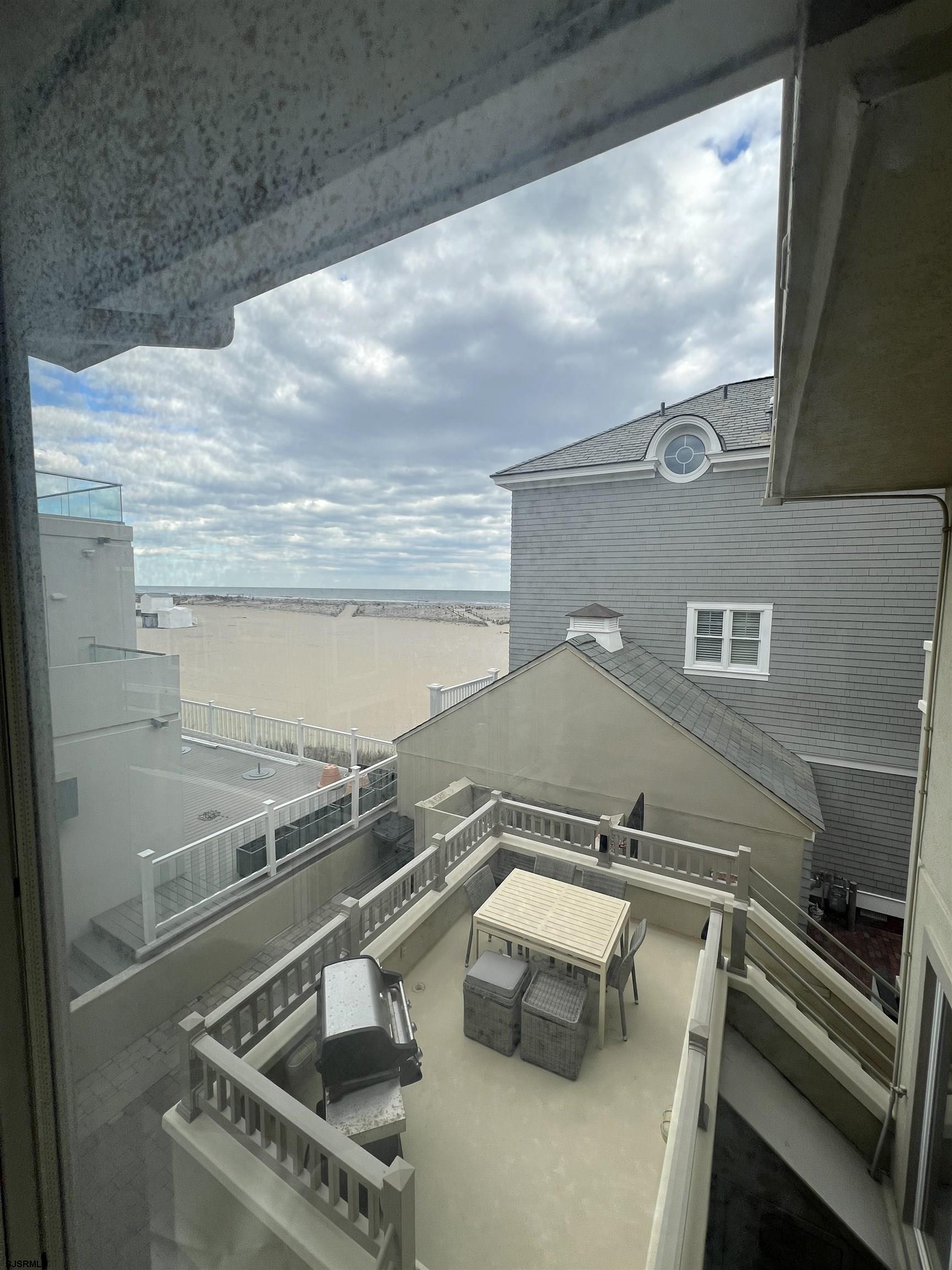Margate, New Jersey 08402, United States, 5 Bedrooms Bedrooms, ,5 BathroomsBathrooms,Residential,Active,112521