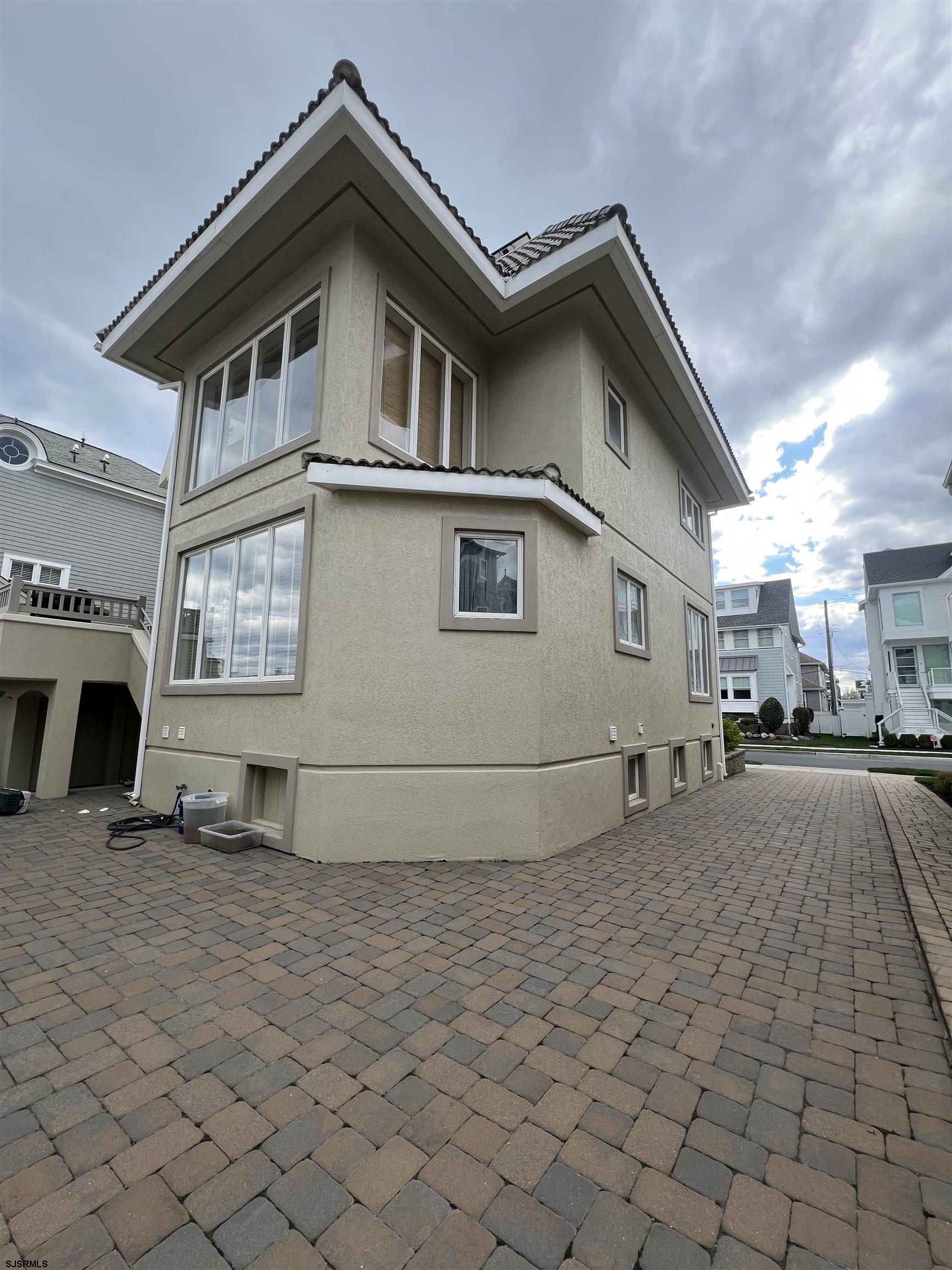 Margate, New Jersey 08402, United States, 5 Bedrooms Bedrooms, ,5 BathroomsBathrooms,Residential,Active,112521