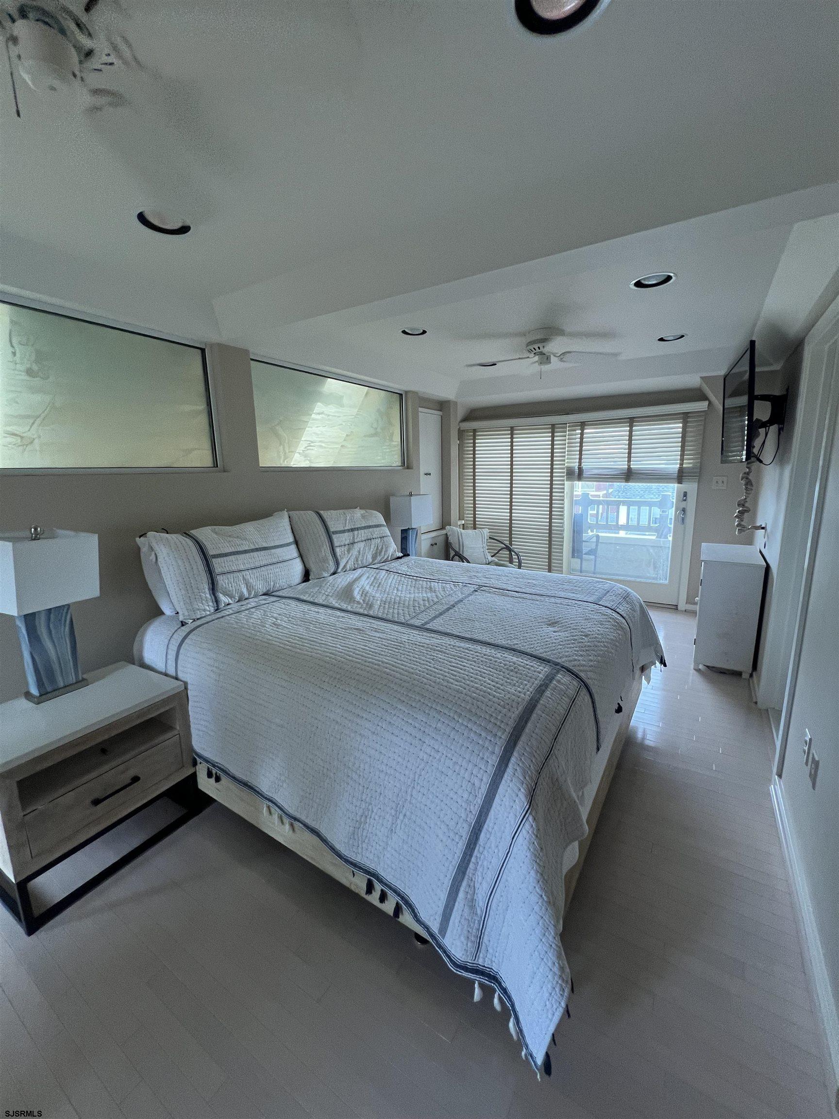 Margate, New Jersey 08402, United States, 5 Bedrooms Bedrooms, ,5 BathroomsBathrooms,Residential,Active,112521