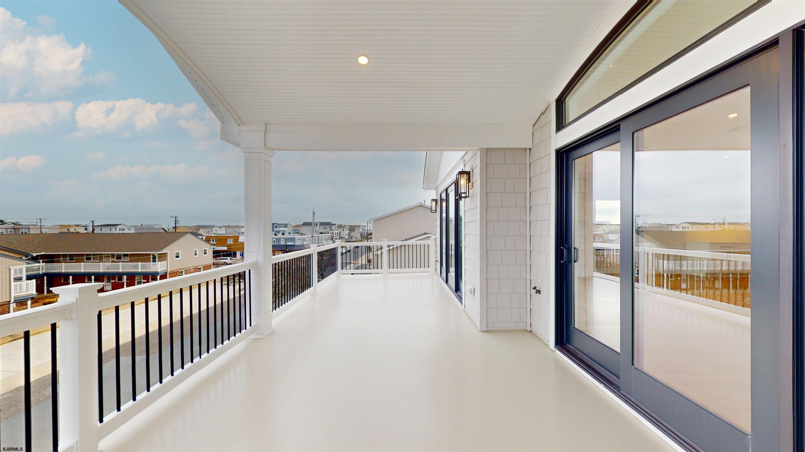 318 10th St S, Brigantine, NJ, 08203, USA, 6 Bedrooms Bedrooms, ,5 BathroomsBathrooms,Residential,Pending,318 10th St S,608304