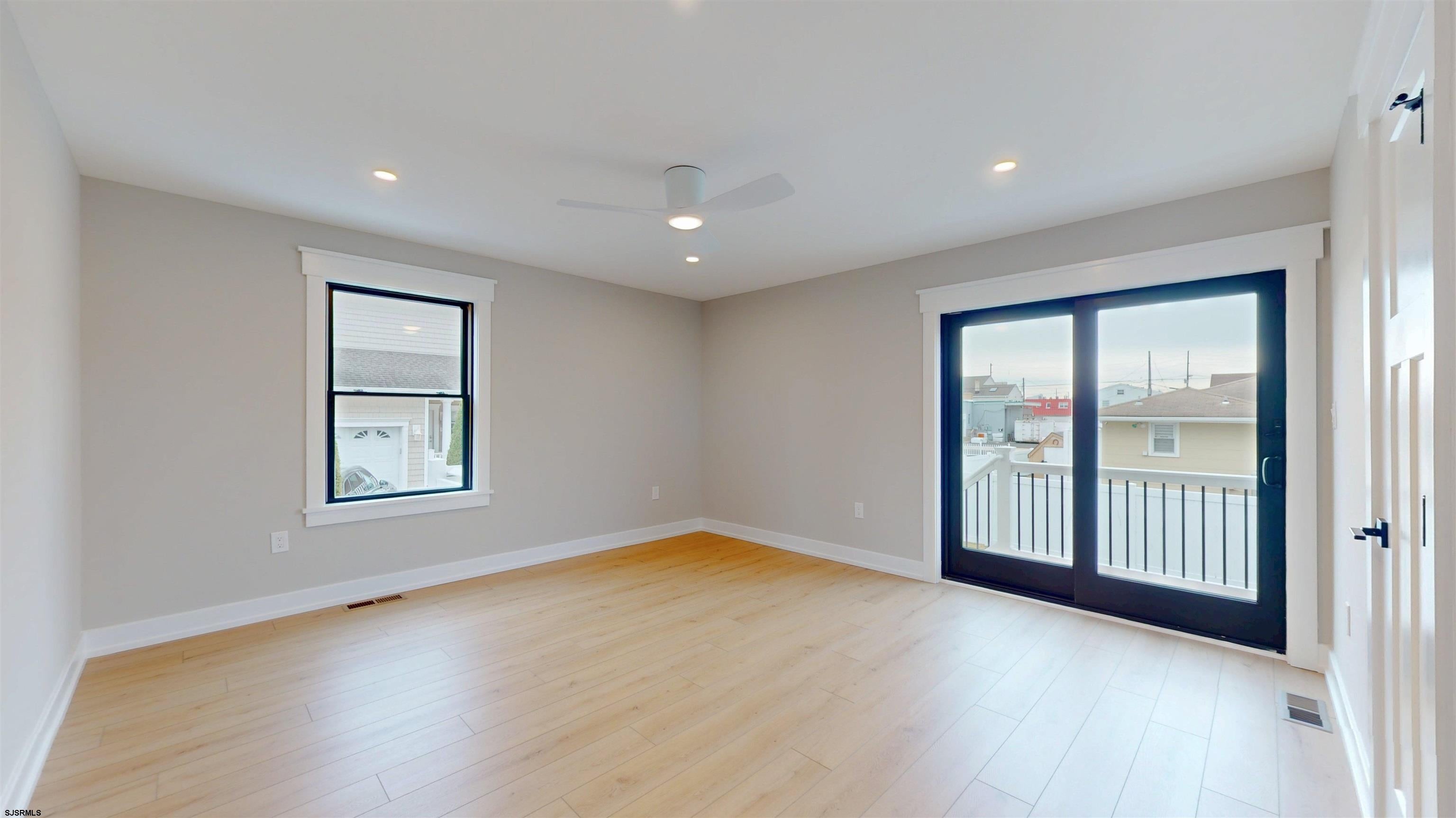 318 10th St S, Brigantine, NJ, 08203, USA, 6 Bedrooms Bedrooms, ,5 BathroomsBathrooms,Residential,Pending,318 10th St S,608304