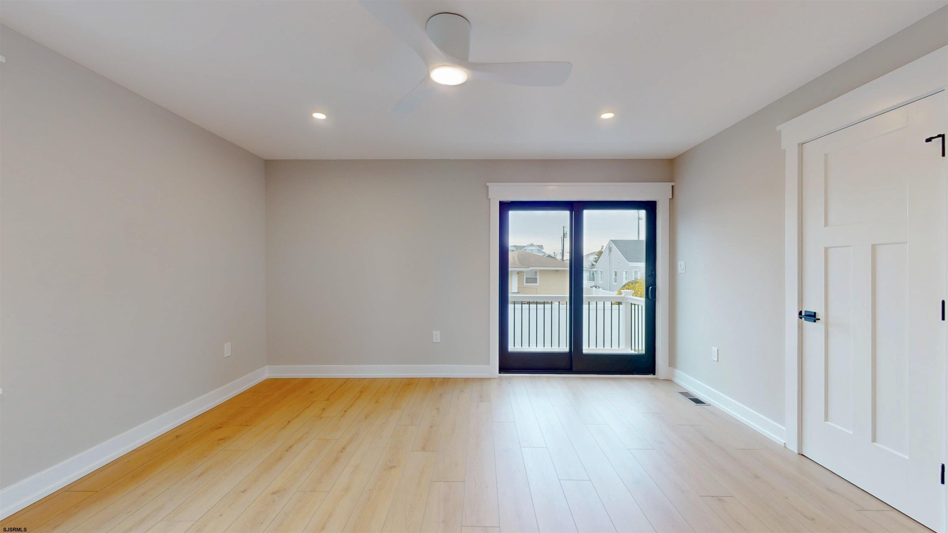 318 10th St S, Brigantine, NJ, 08203, USA, 6 Bedrooms Bedrooms, ,5 BathroomsBathrooms,Residential,Pending,318 10th St S,608304